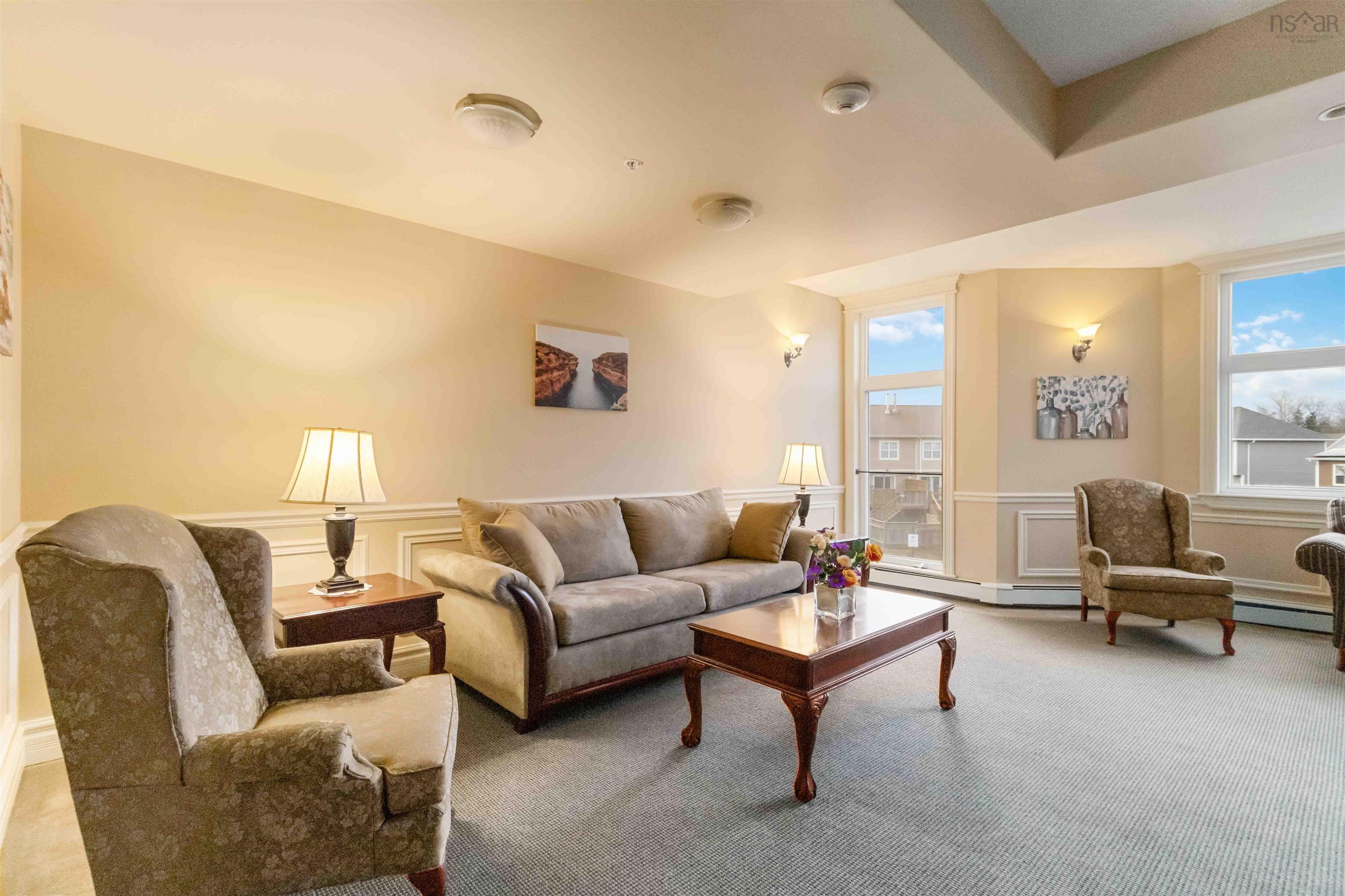 $484,900.00: 306 277 Rutledge, Bedford