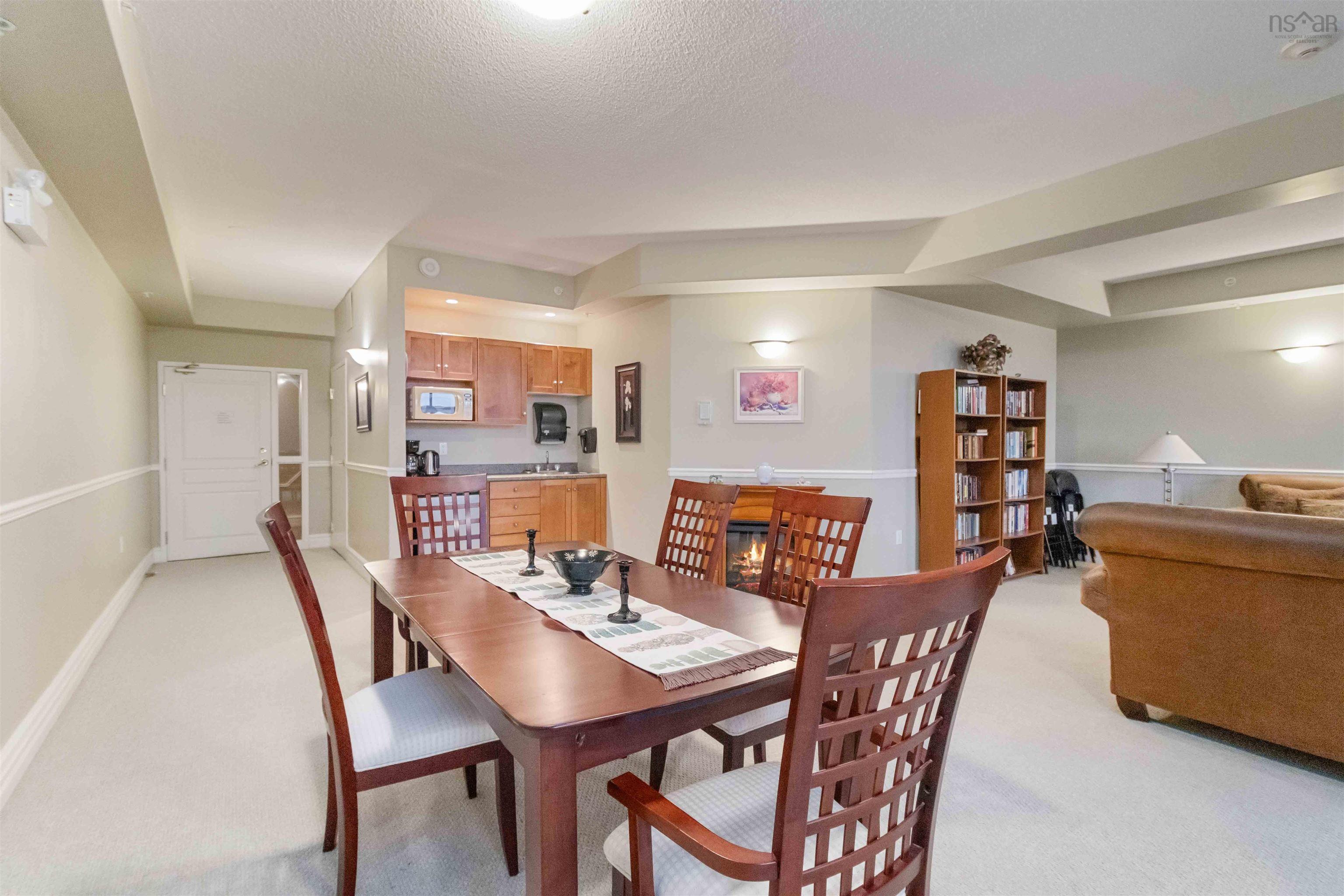 $484,900.00: 306 277 Rutledge, Bedford