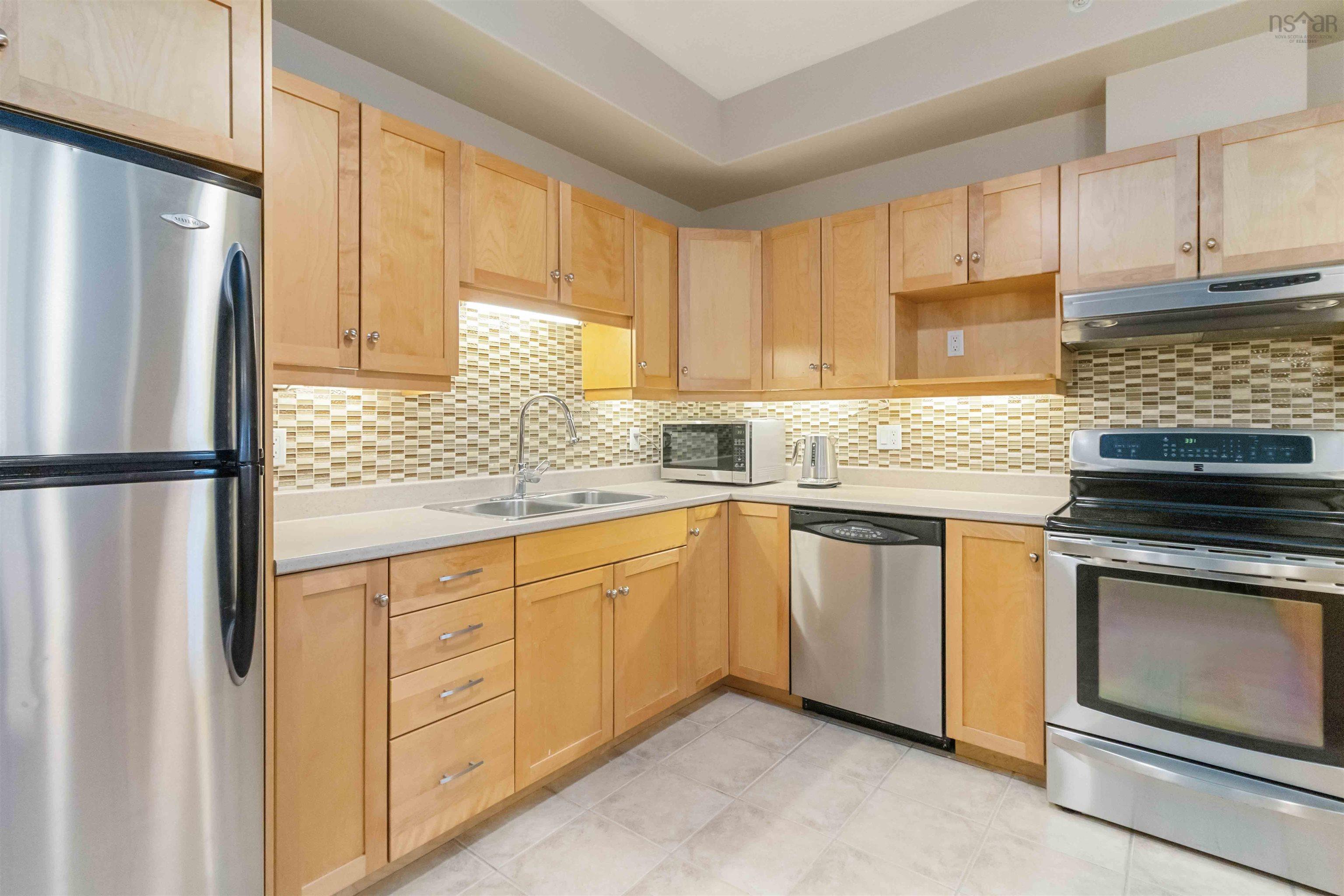 $484,900.00: 306 277 Rutledge, Bedford