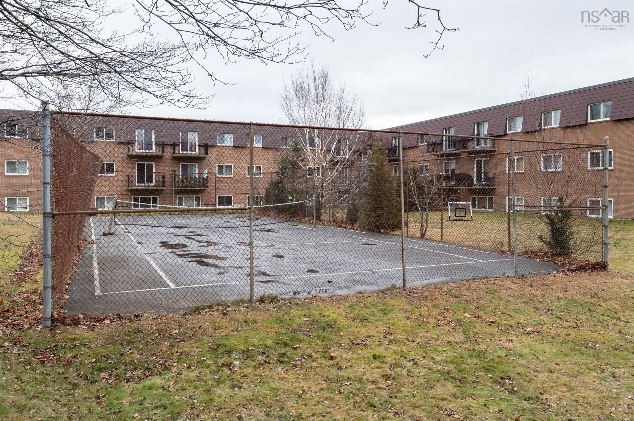 $279,900.00: 302 7 Jamieson Street, Dartmouth