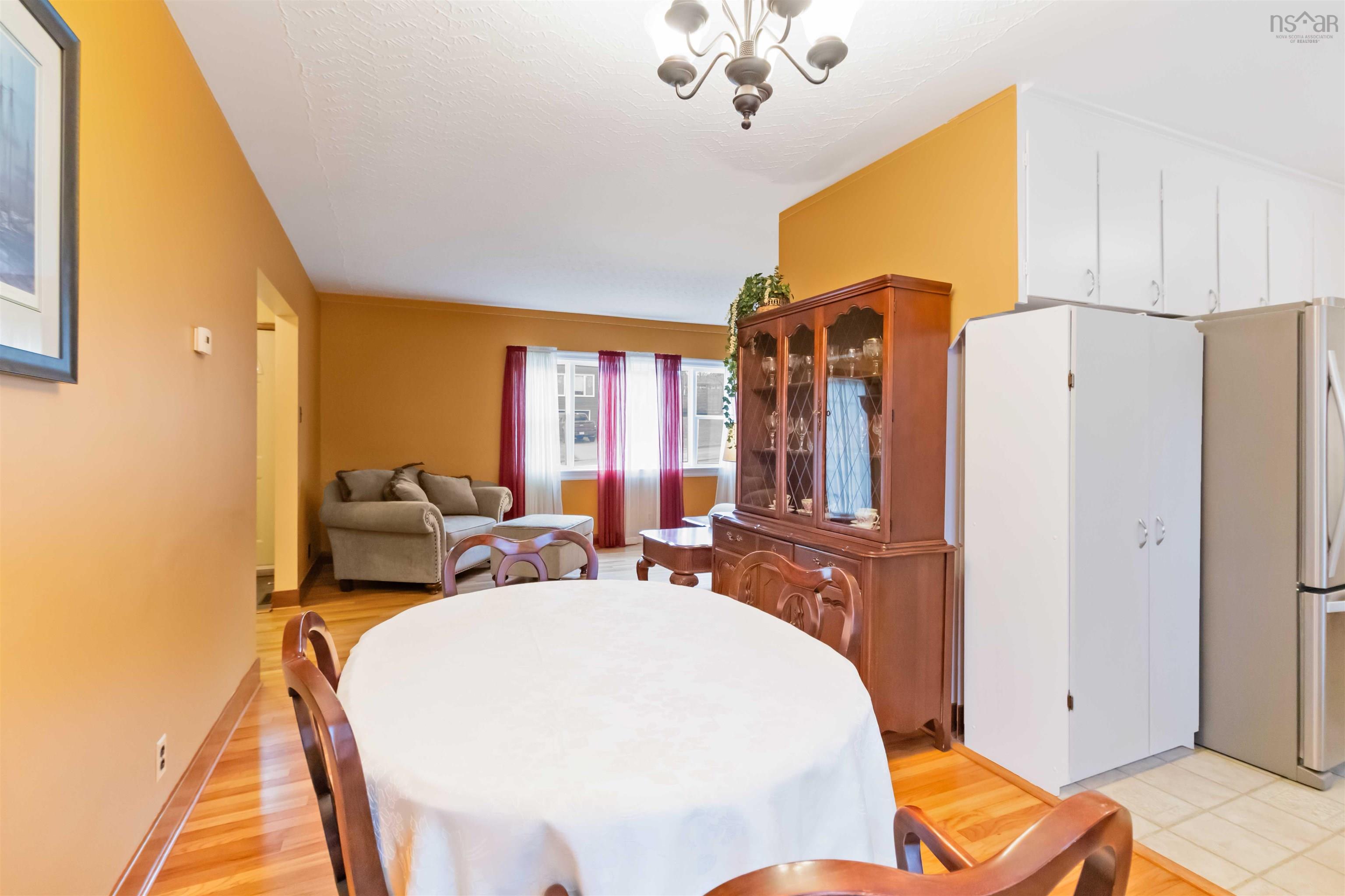$499,900.00: 266 Douglas Crescent, Halifax