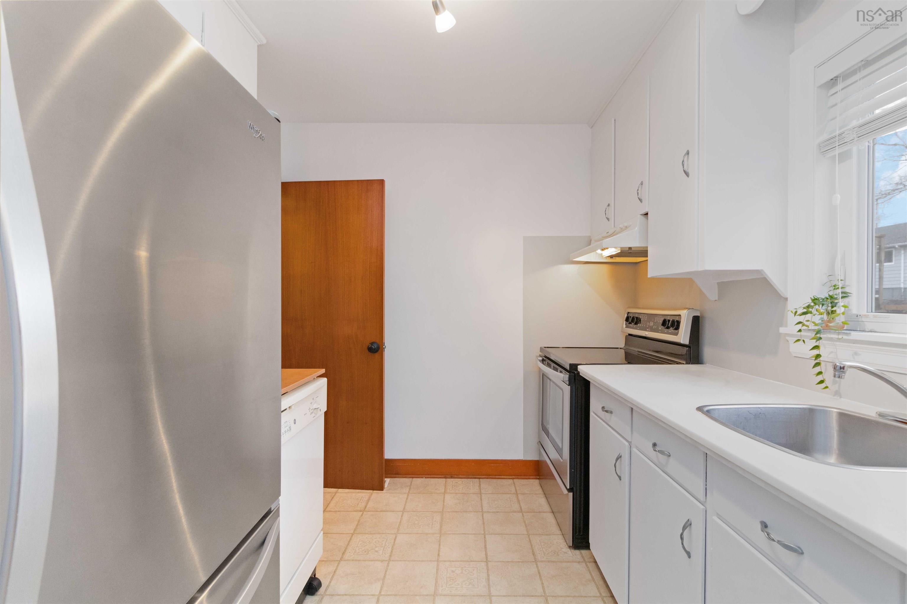 $499,900.00: 266 Douglas Crescent, Halifax