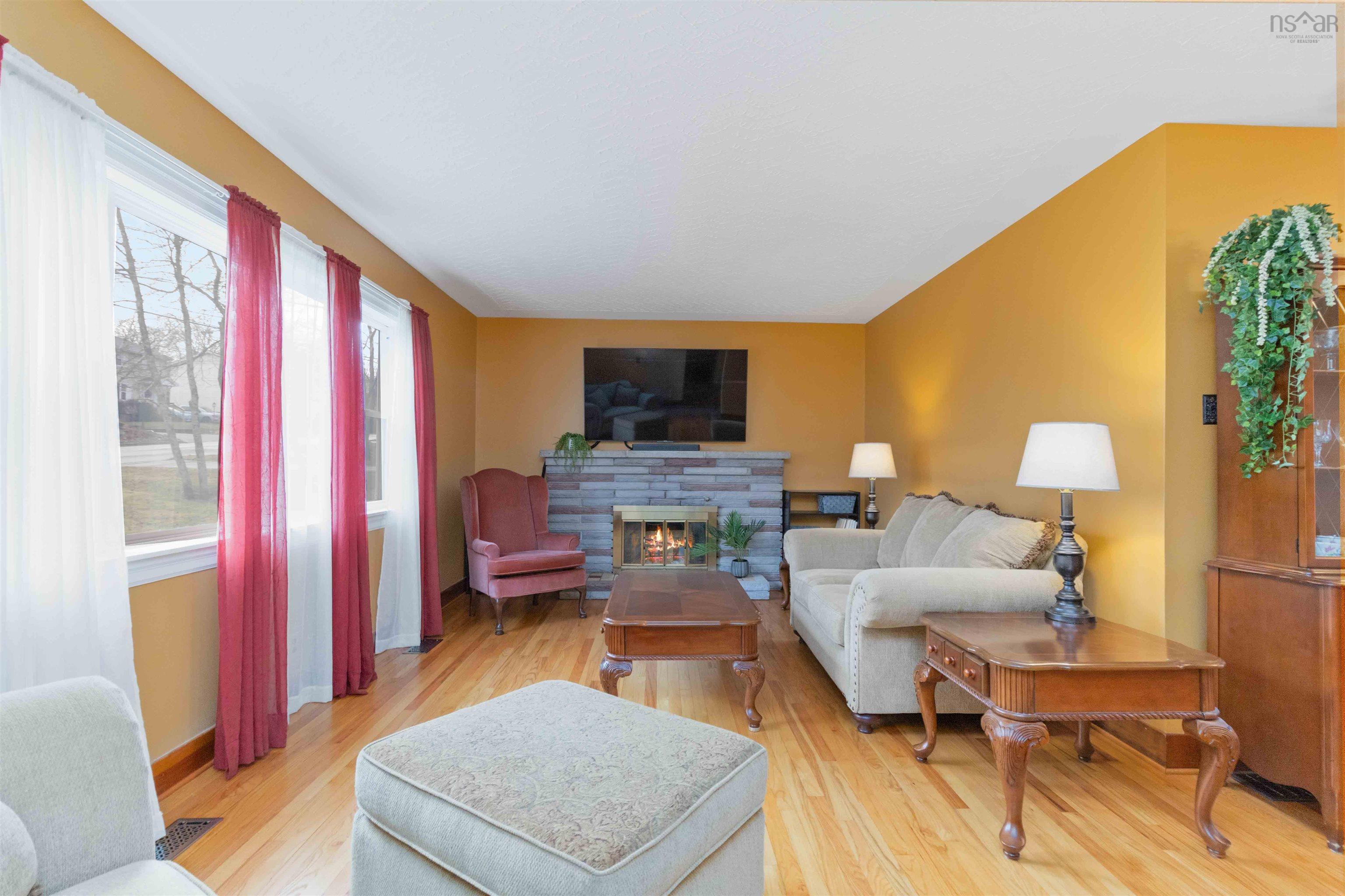 $499,900.00: 266 Douglas Crescent, Halifax