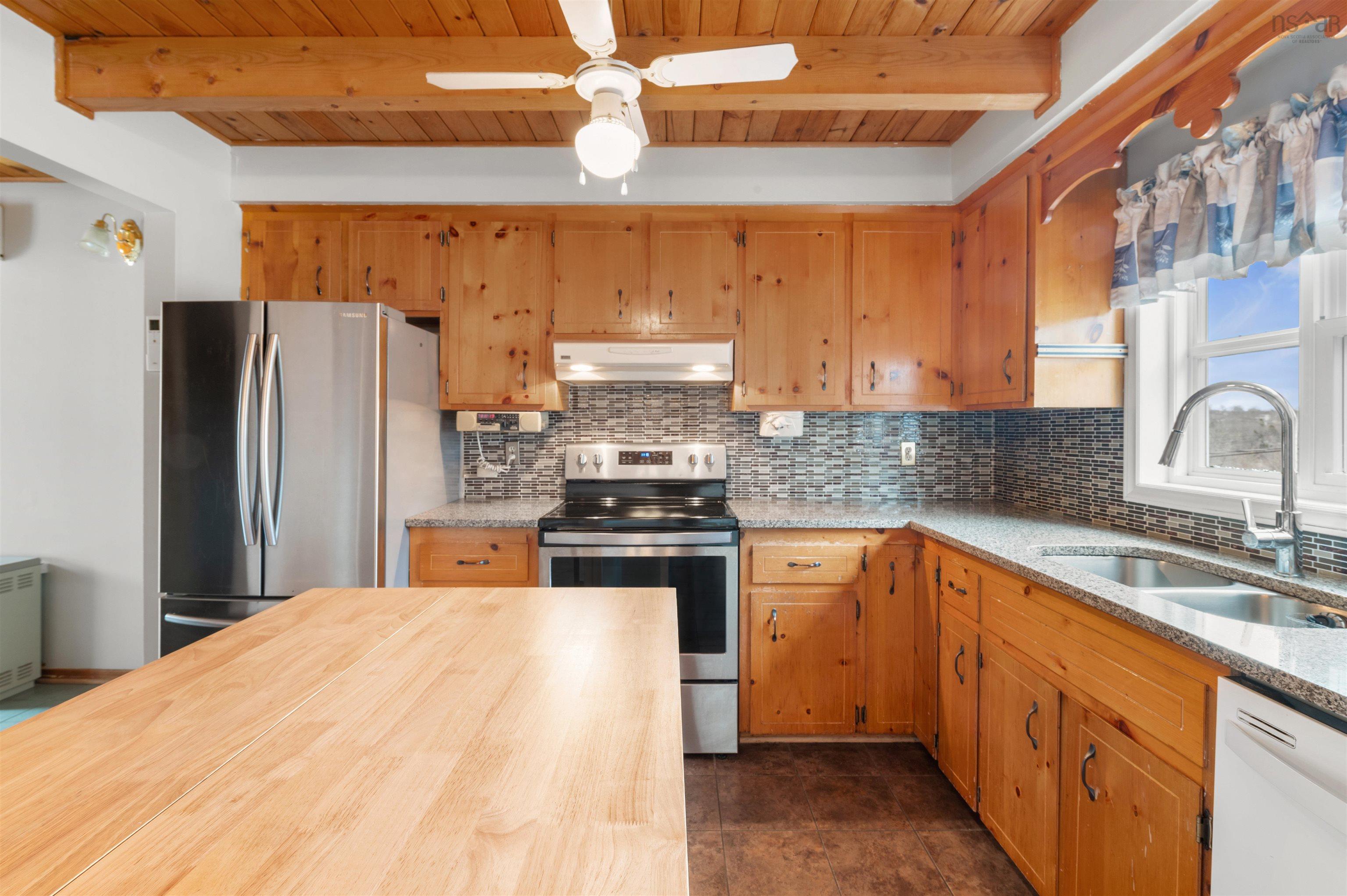 $389,900.00: 45 Denneb Crescent, Lower Sackville