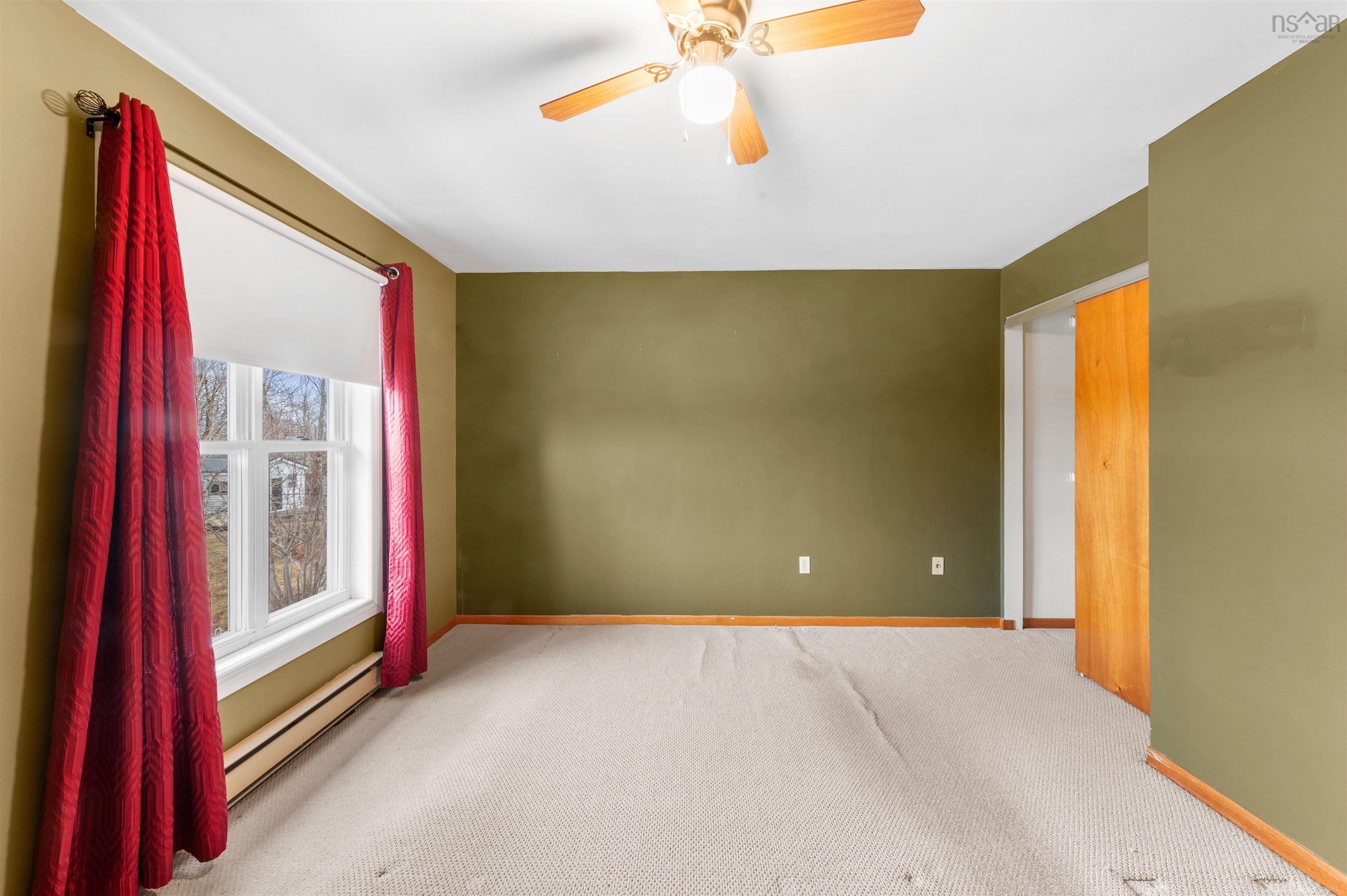$389,900.00: 45 Denneb Crescent, Lower Sackville