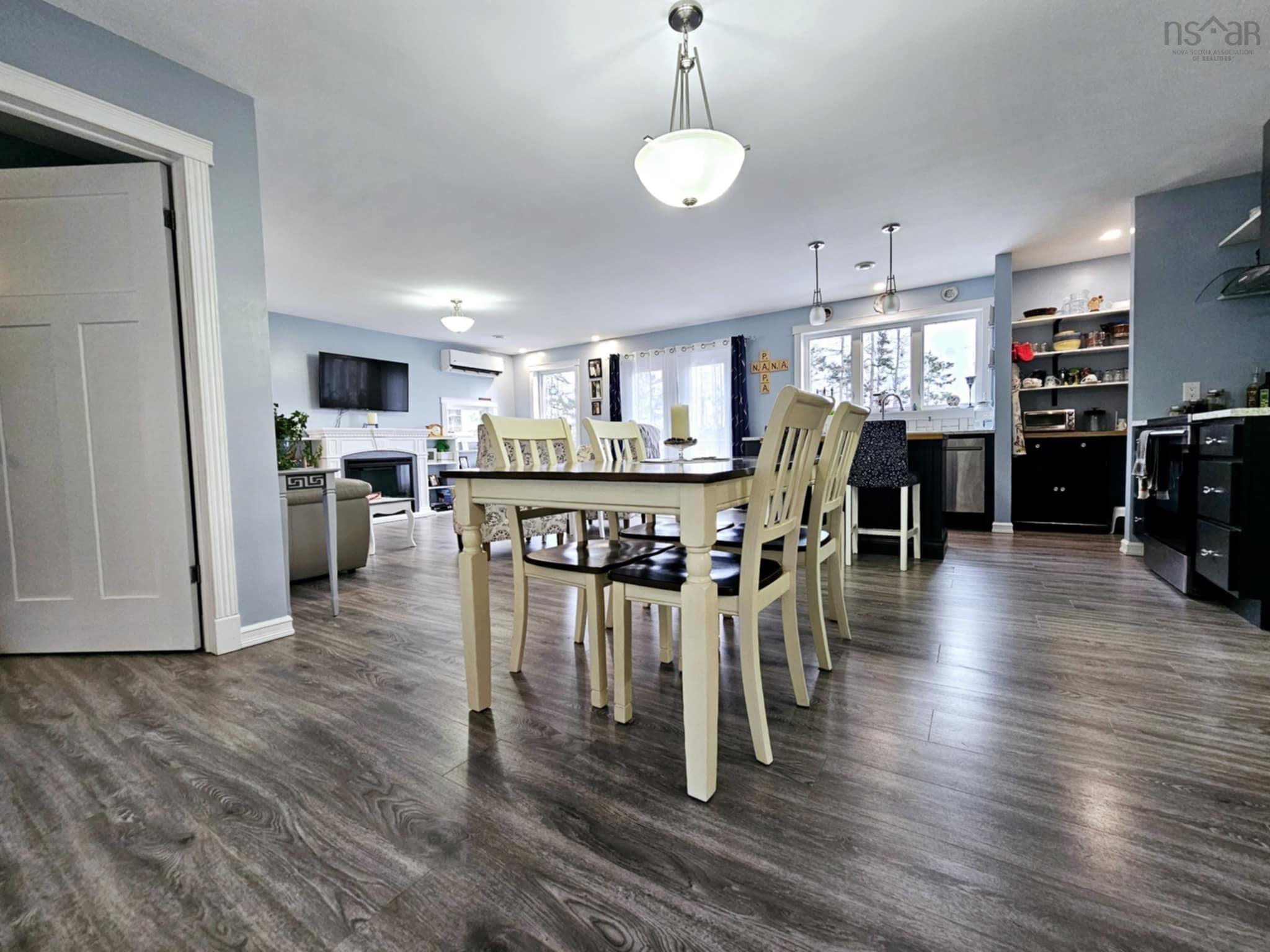 $458,000.00: 99 Cross Road, Great Village