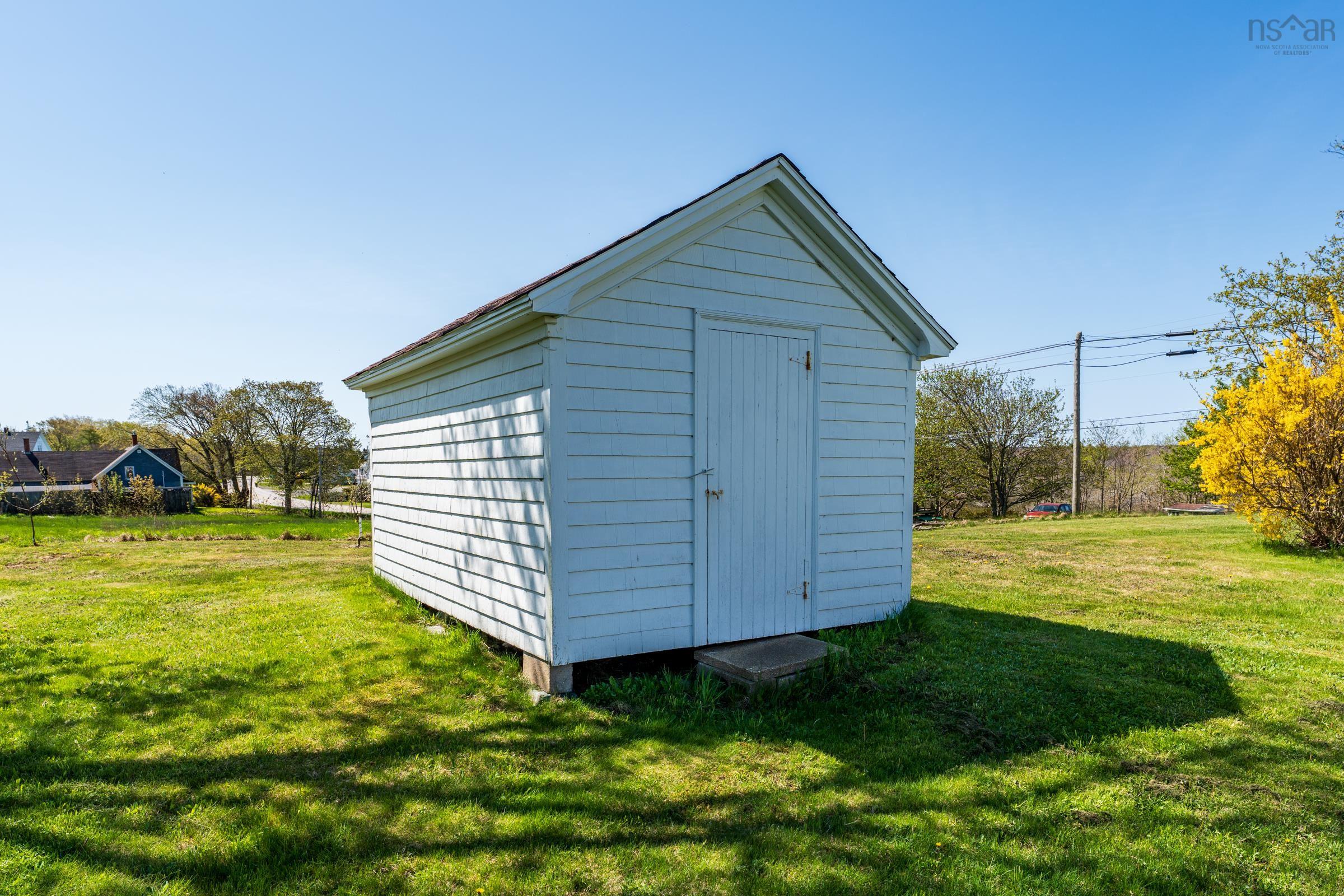 $365,000.00: 8882 Highway 1, Meteghan River