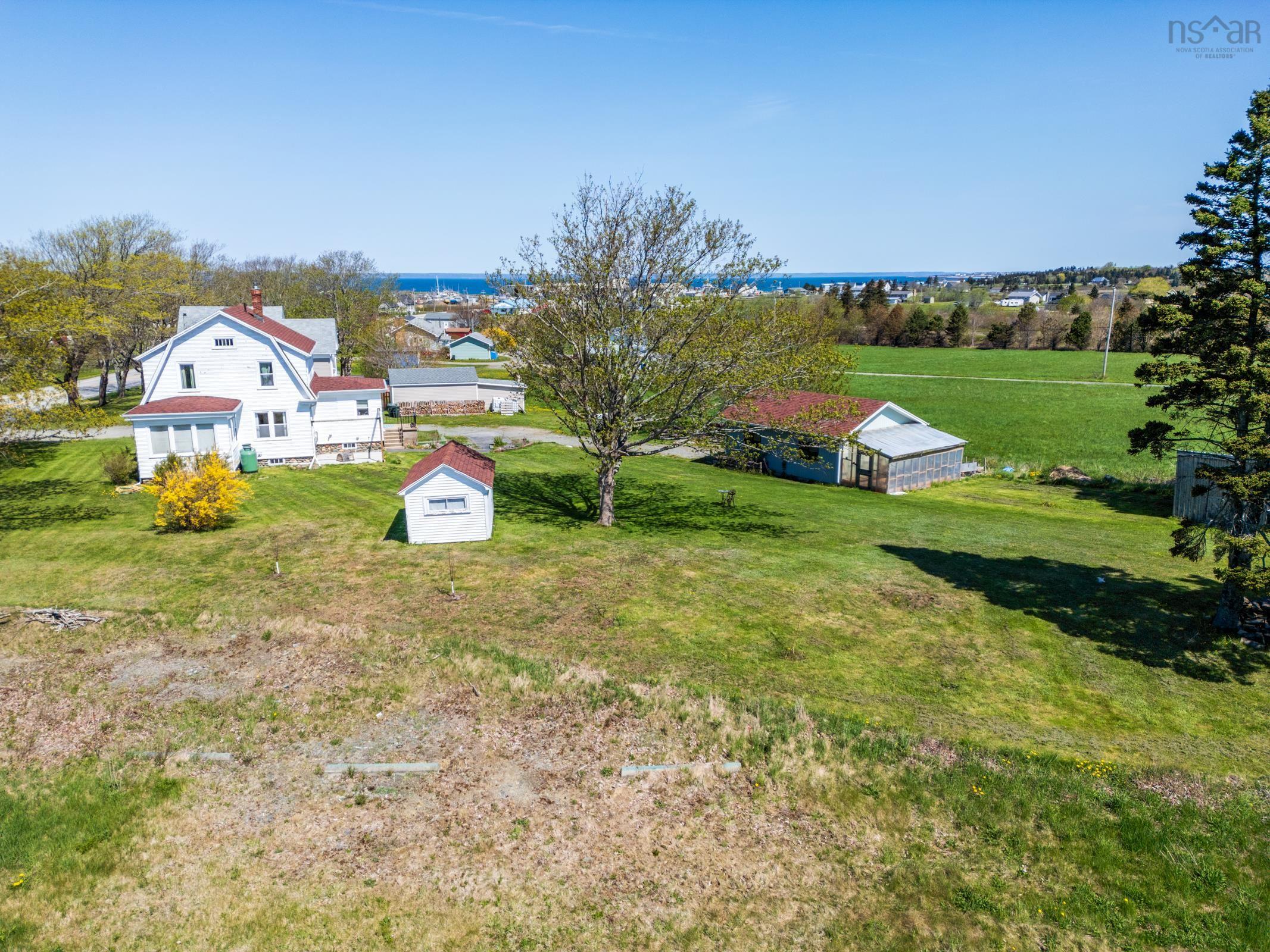 $365,000.00: 8882 Highway 1, Meteghan River