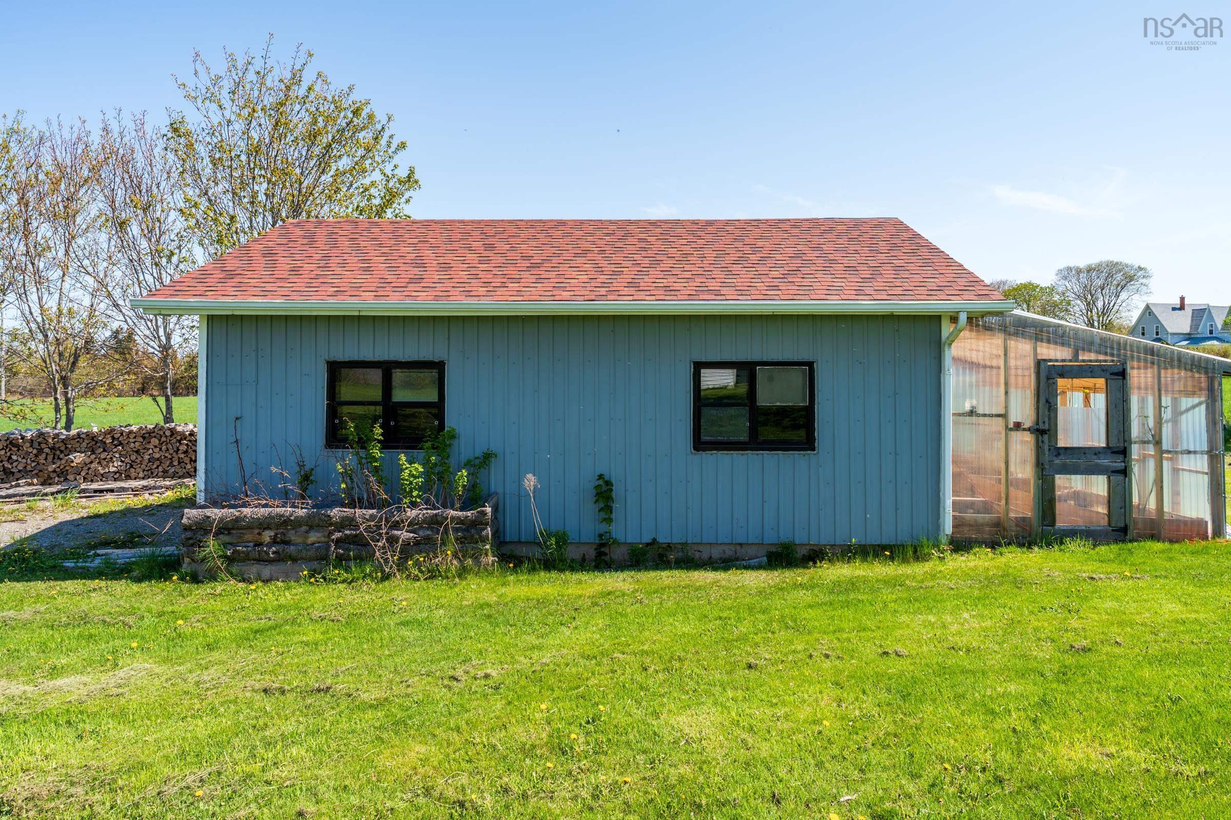 $365,000.00: 8882 Highway 1, Meteghan River