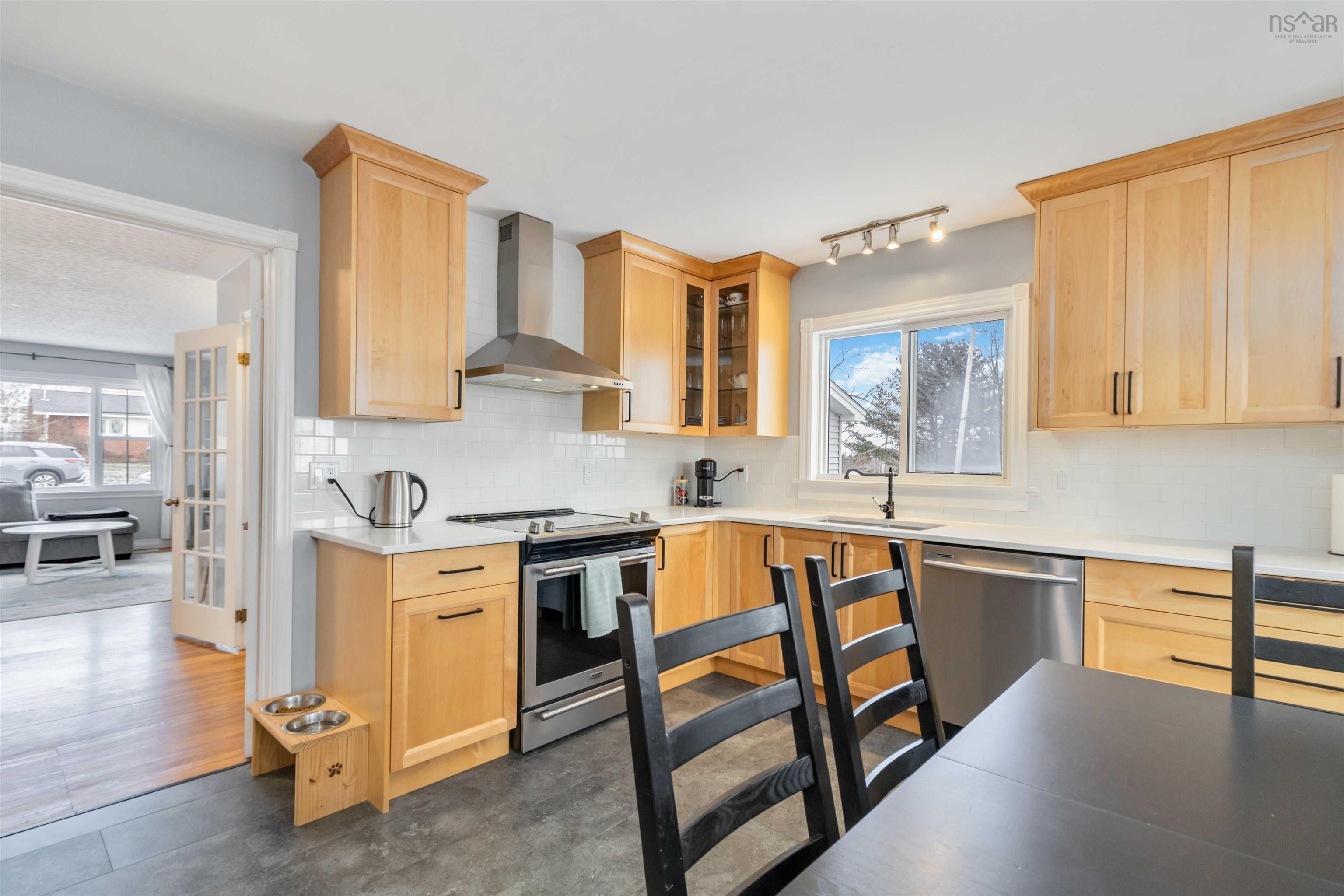 $569,900.00: 8 Garnett Street, Dartmouth