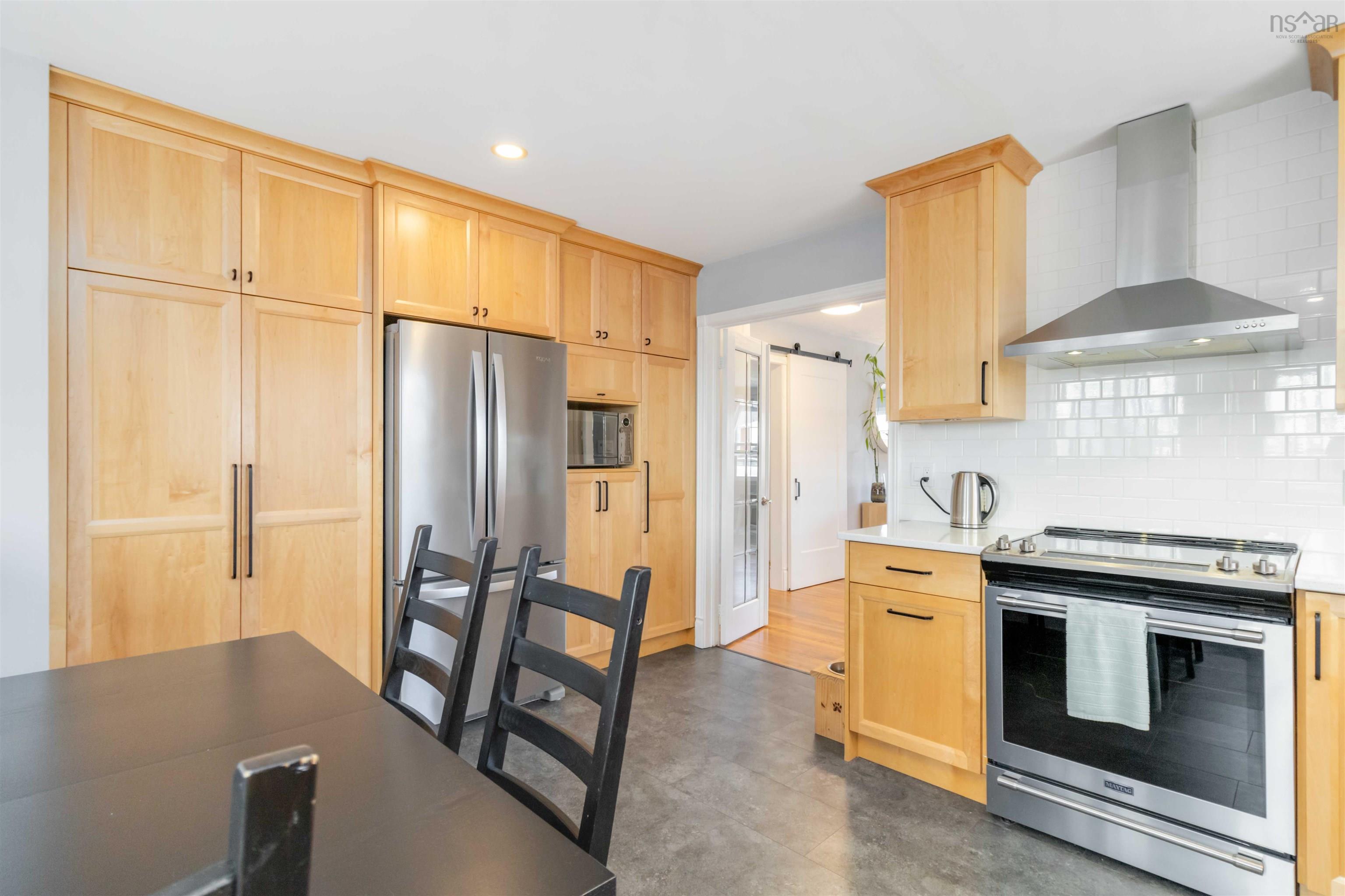 $569,900.00: 8 Garnett Street, Dartmouth