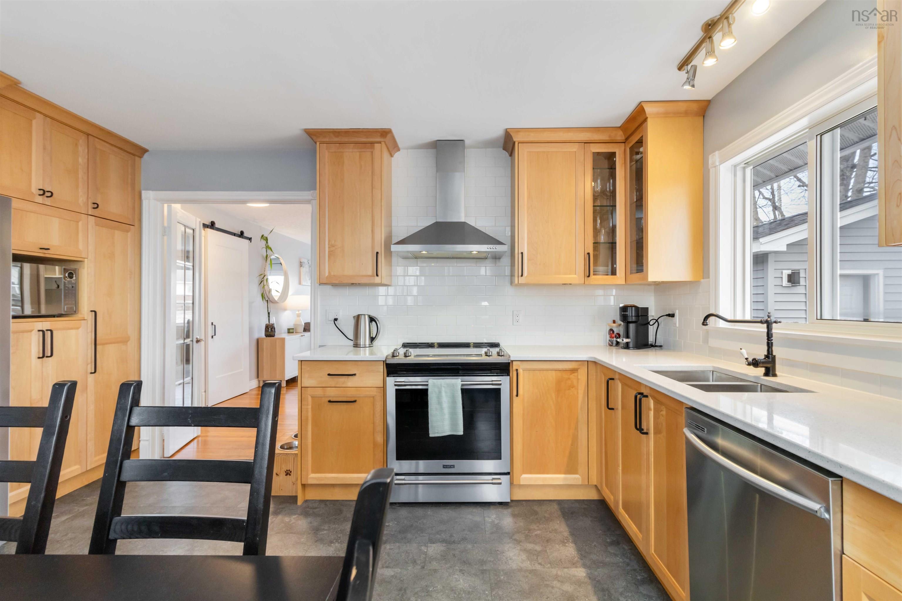 $569,900.00: 8 Garnett Street, Dartmouth