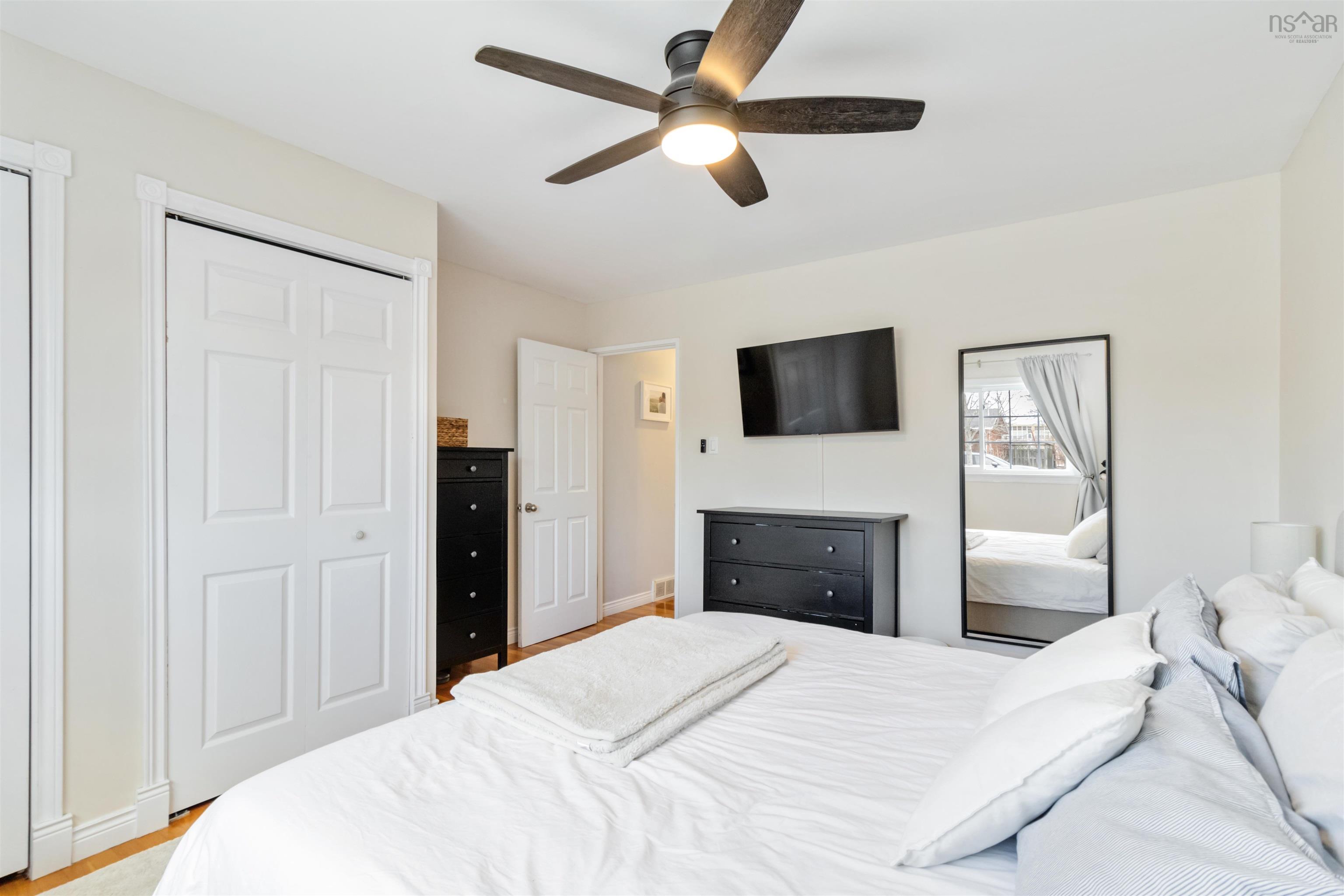 $569,900.00: 8 Garnett Street, Dartmouth