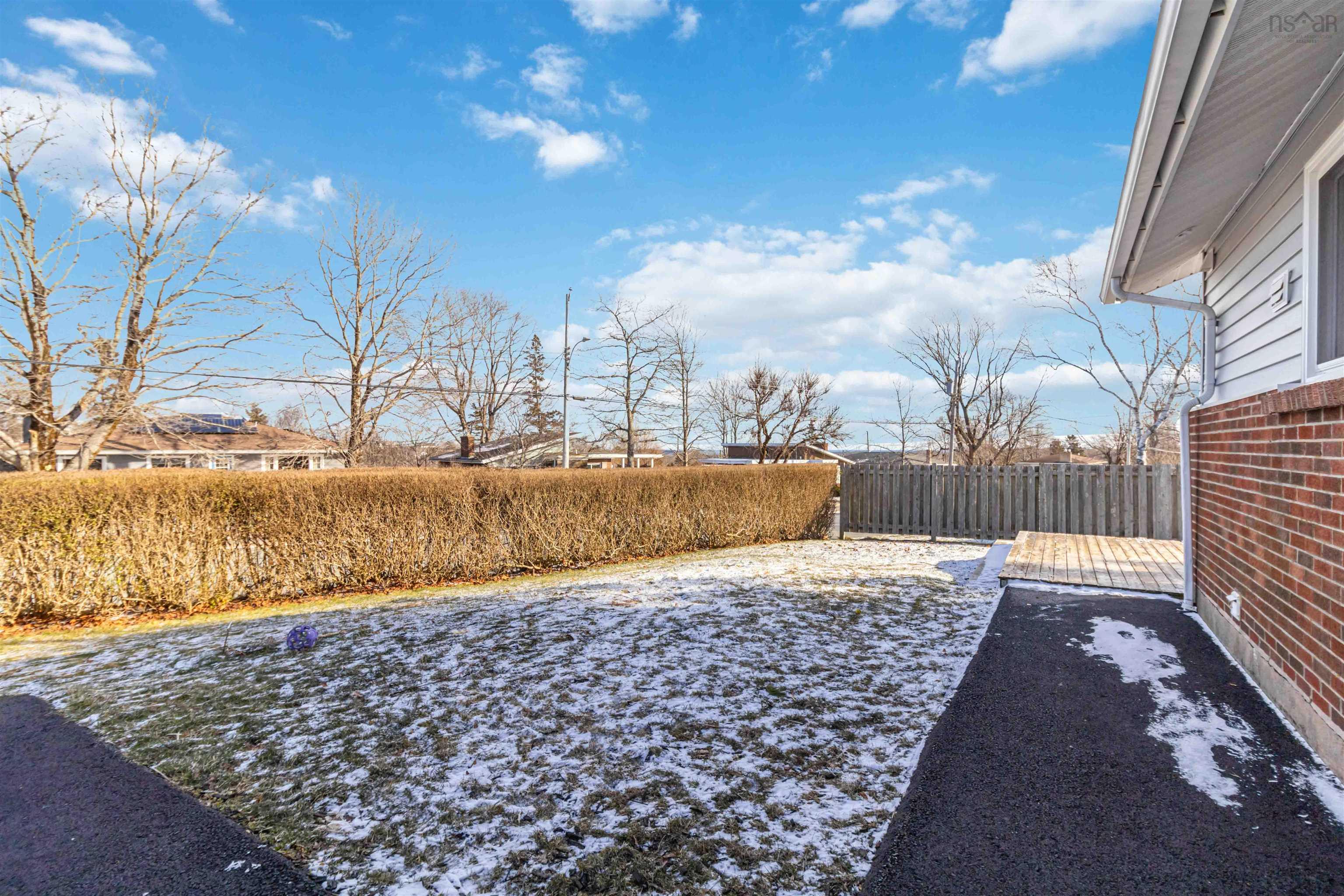 $569,900.00: 8 Garnett Street, Dartmouth
