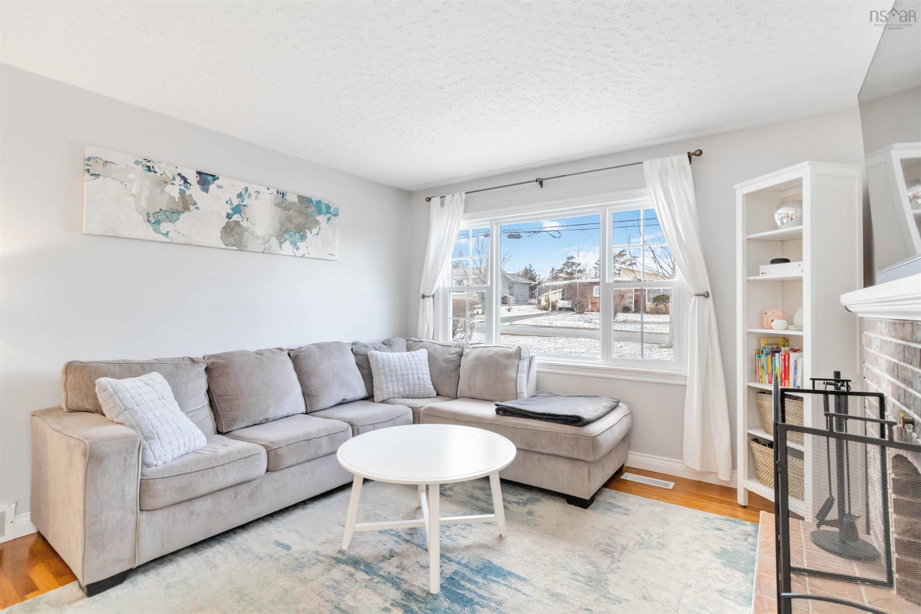 $569,900.00: 8 Garnett Street, Dartmouth