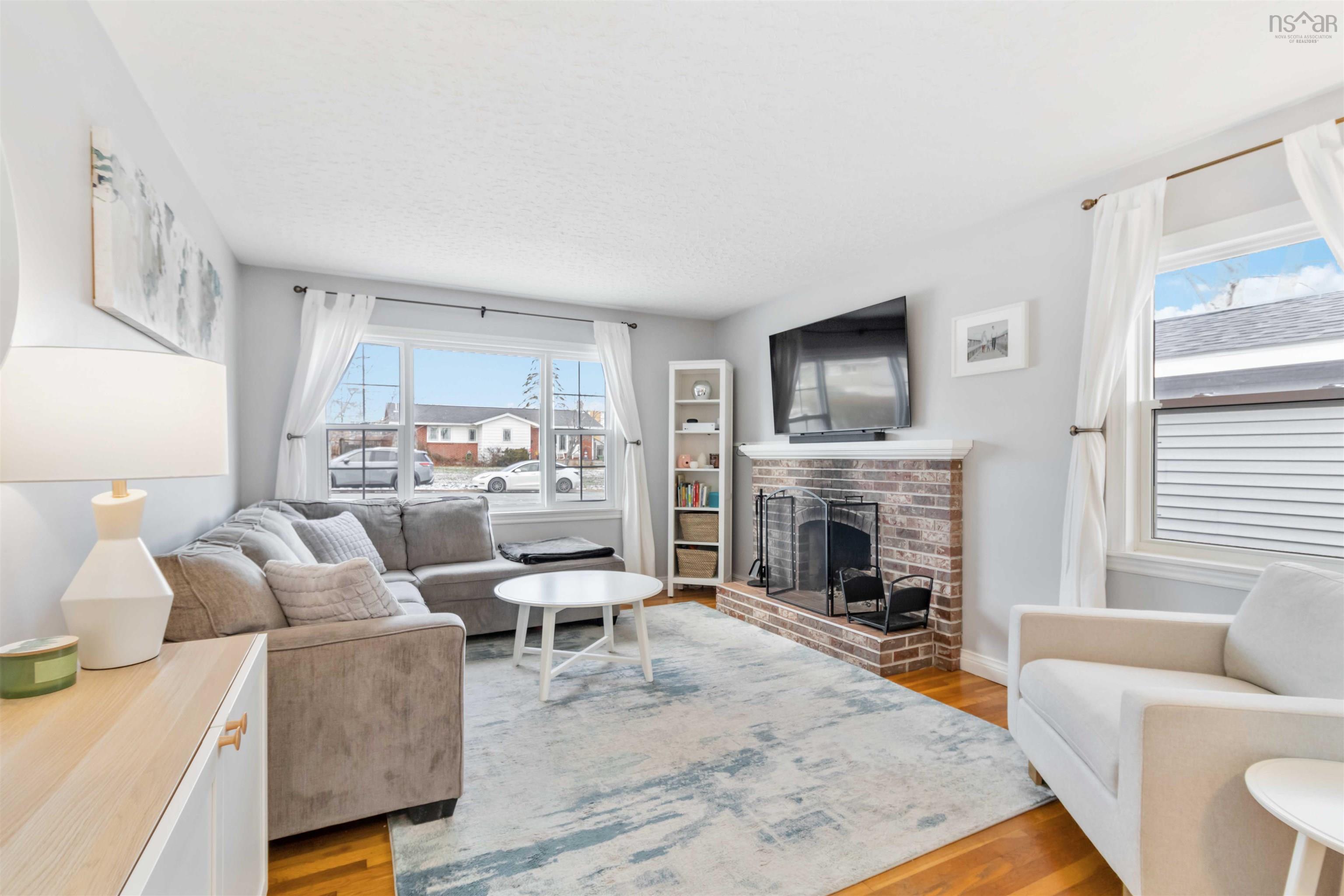 $569,900.00: 8 Garnett Street, Dartmouth