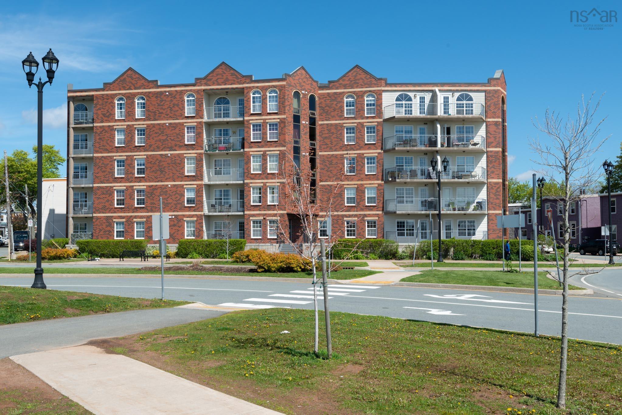 $549,900.00: 201 5769 Cunard Street, Halifax Peninsula