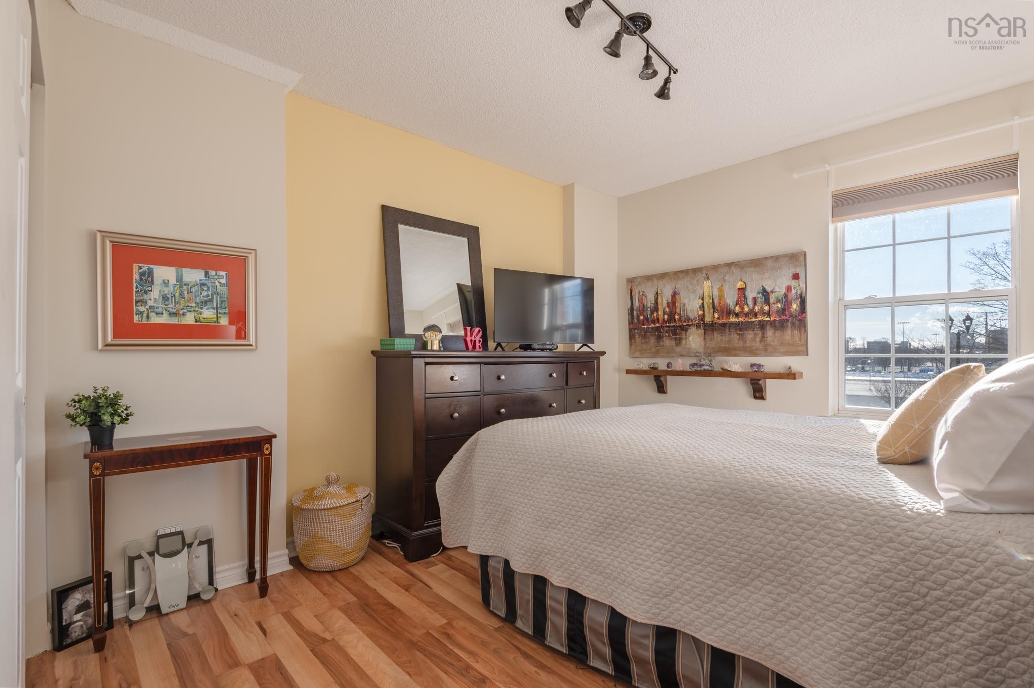 $549,900.00: 201 5769 Cunard Street, Halifax Peninsula