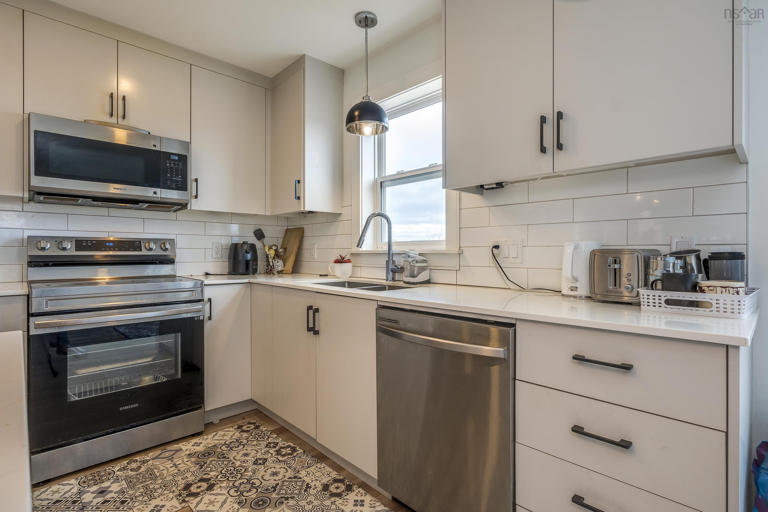 $600,000.00: 590A Herring Cove Road, Halifax