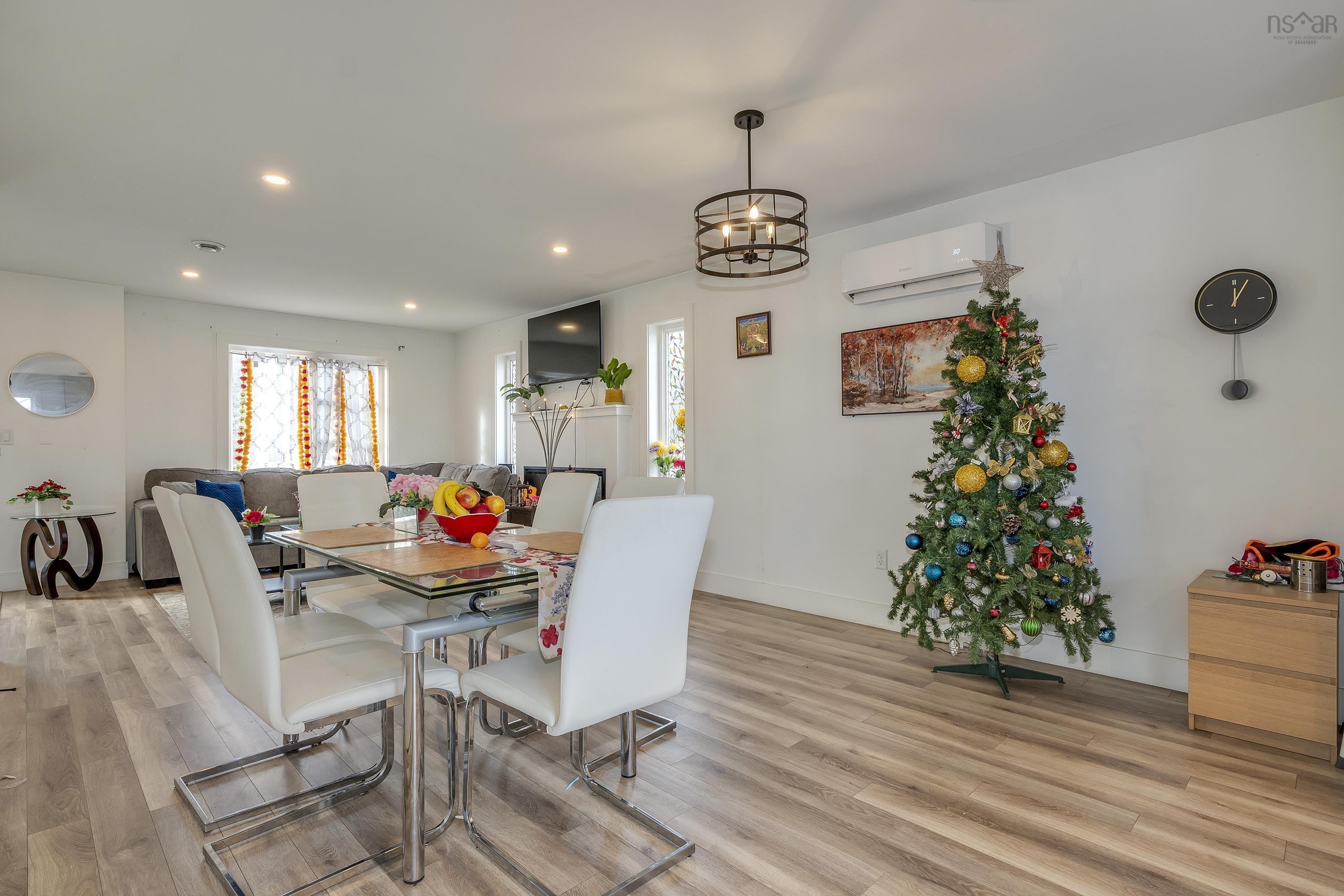 $600,000.00: 590A Herring Cove Road, Halifax