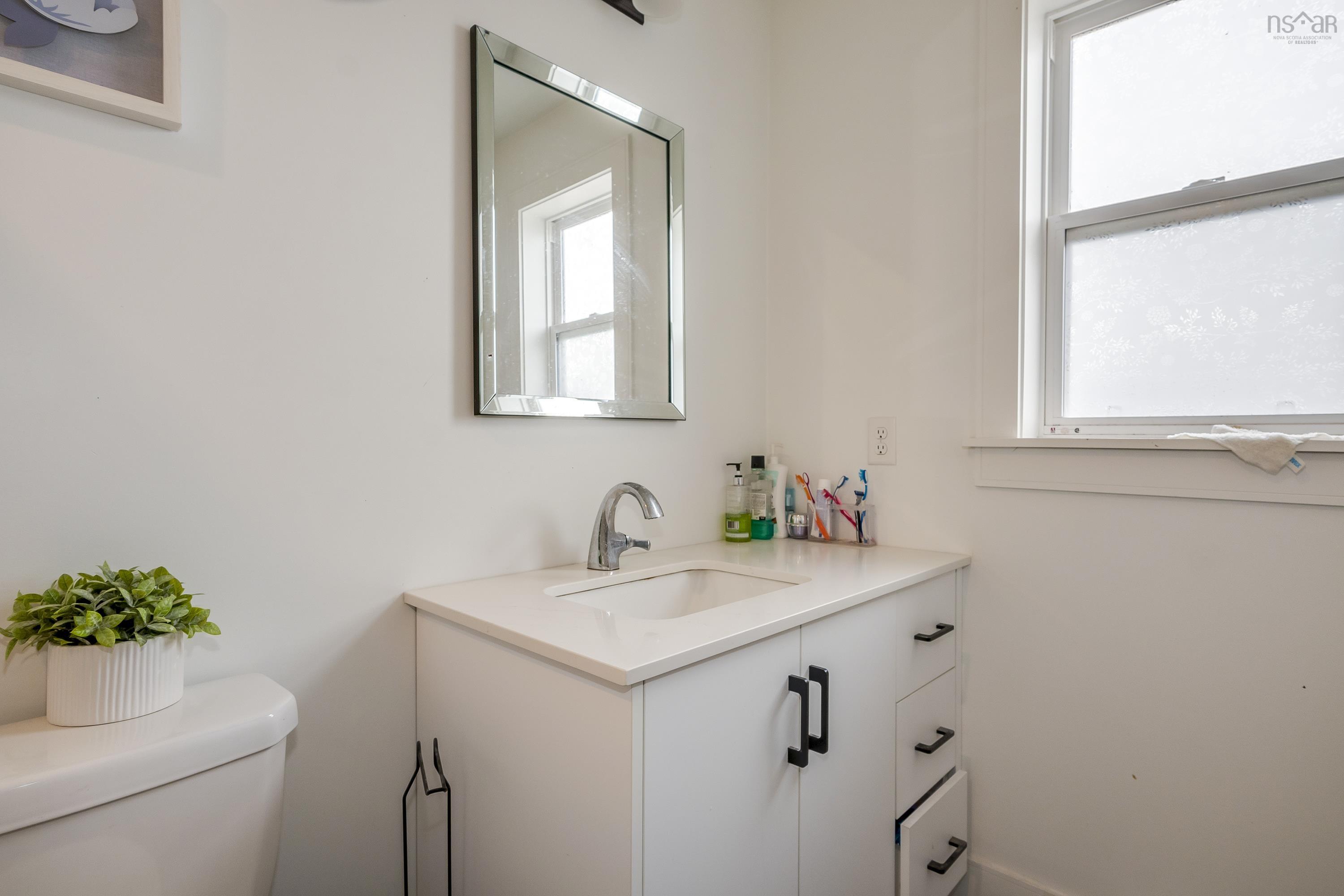 $600,000.00: 590A Herring Cove Road, Halifax