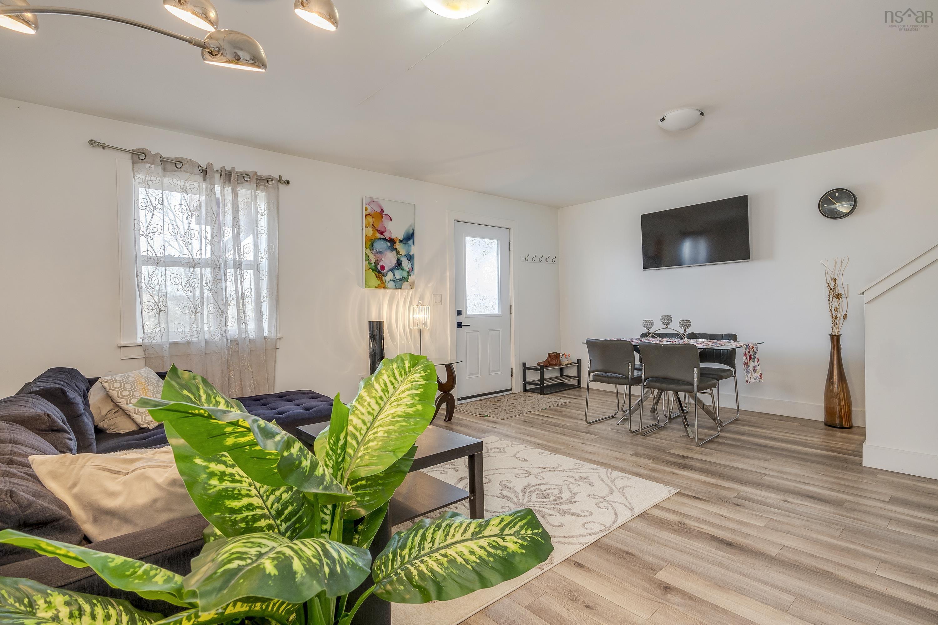 $600,000.00: 590A Herring Cove Road, Halifax