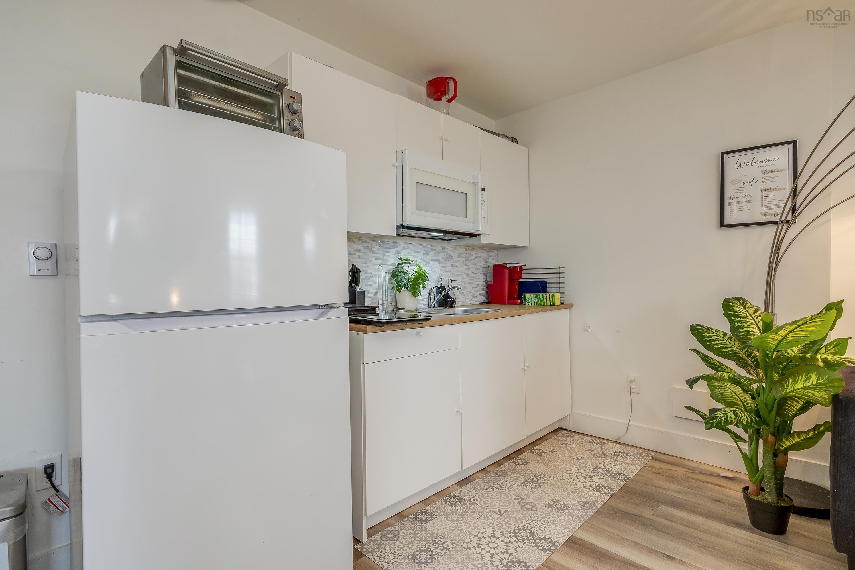 $600,000.00: 590A Herring Cove Road, Halifax