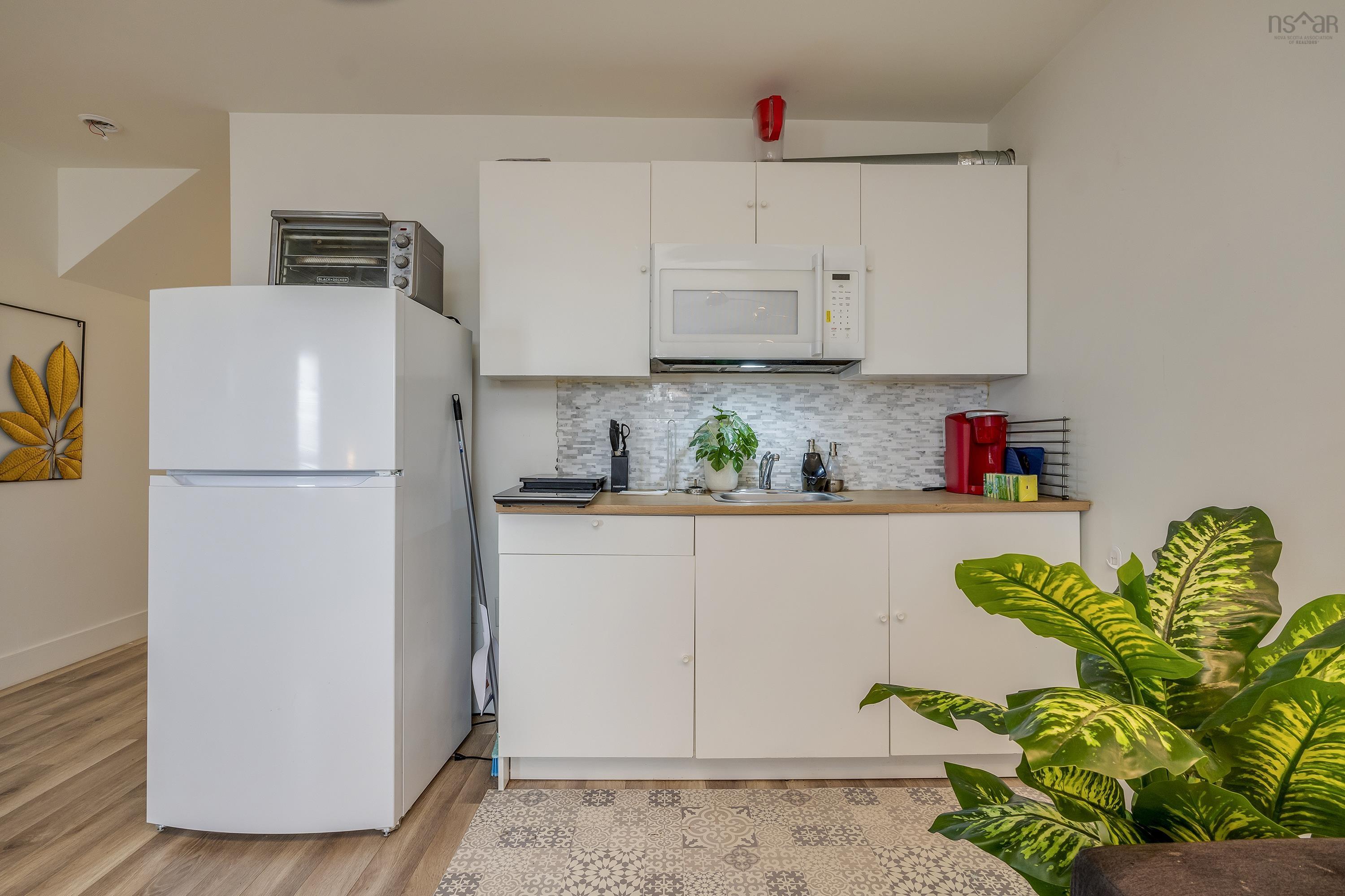 $600,000.00: 590A Herring Cove Road, Halifax