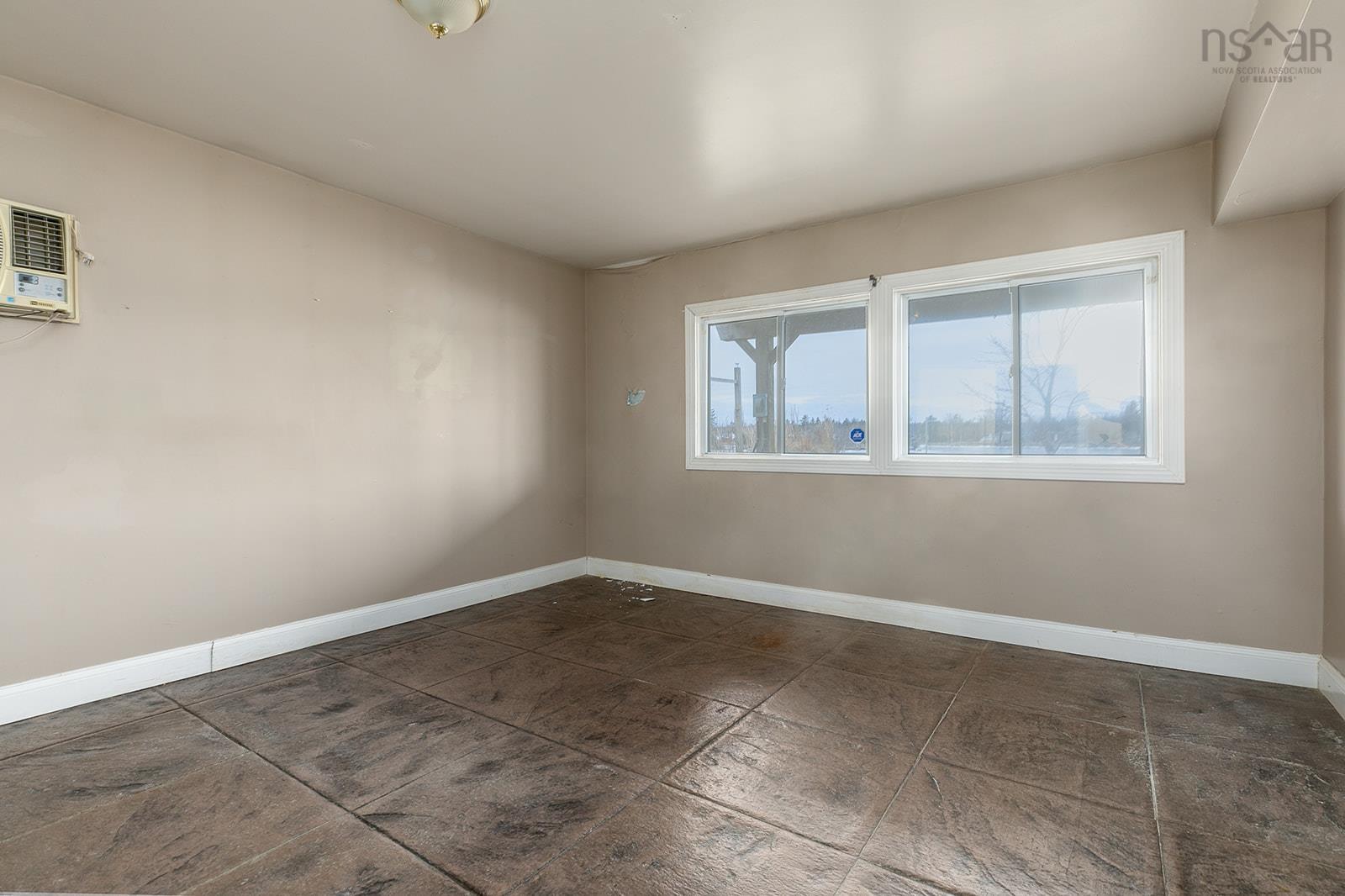 $389,000.00: 2414 Lawrencetown Road, Lawrencetown