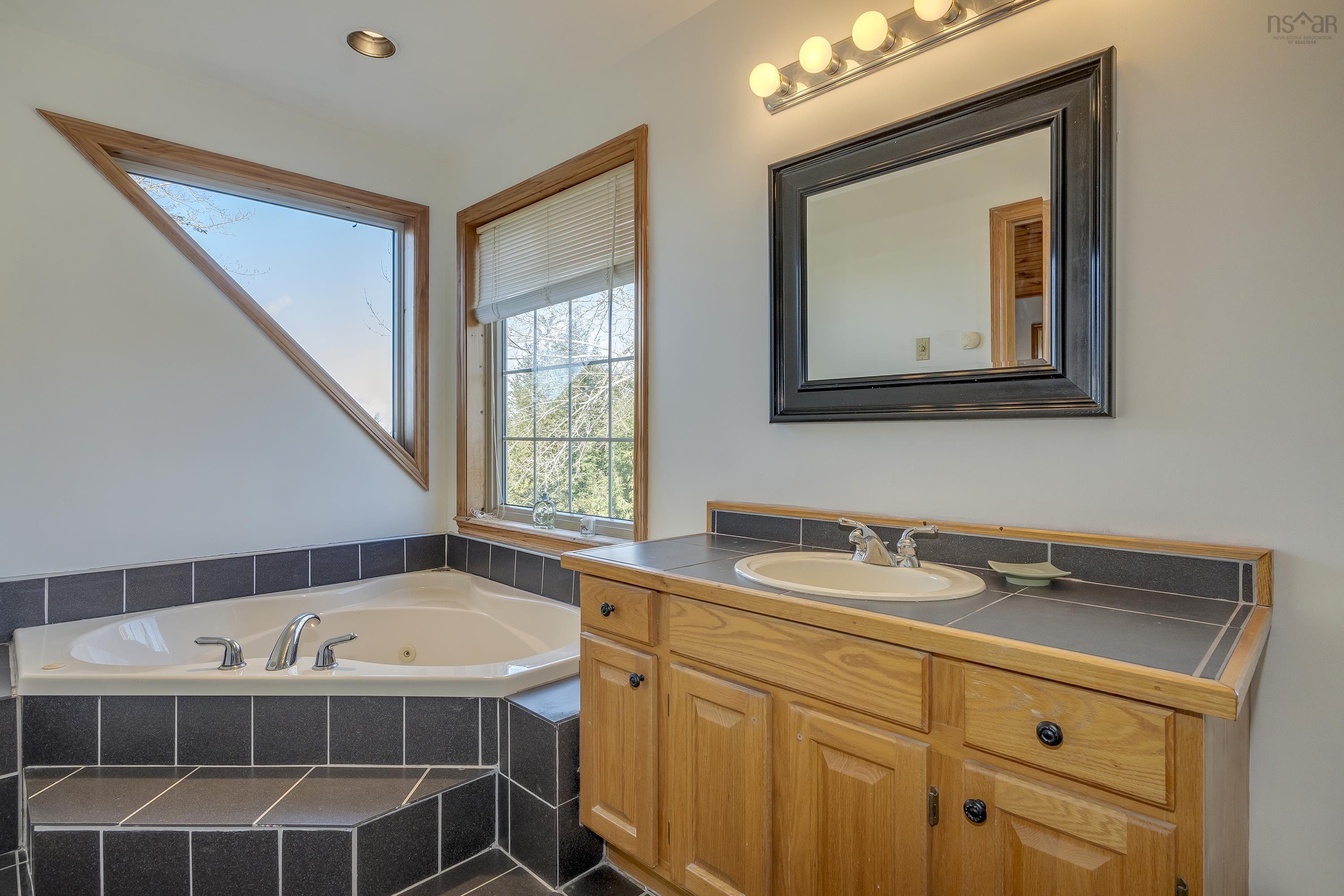 $649,900.00: 4 Rhodas Lane, Elmsdale