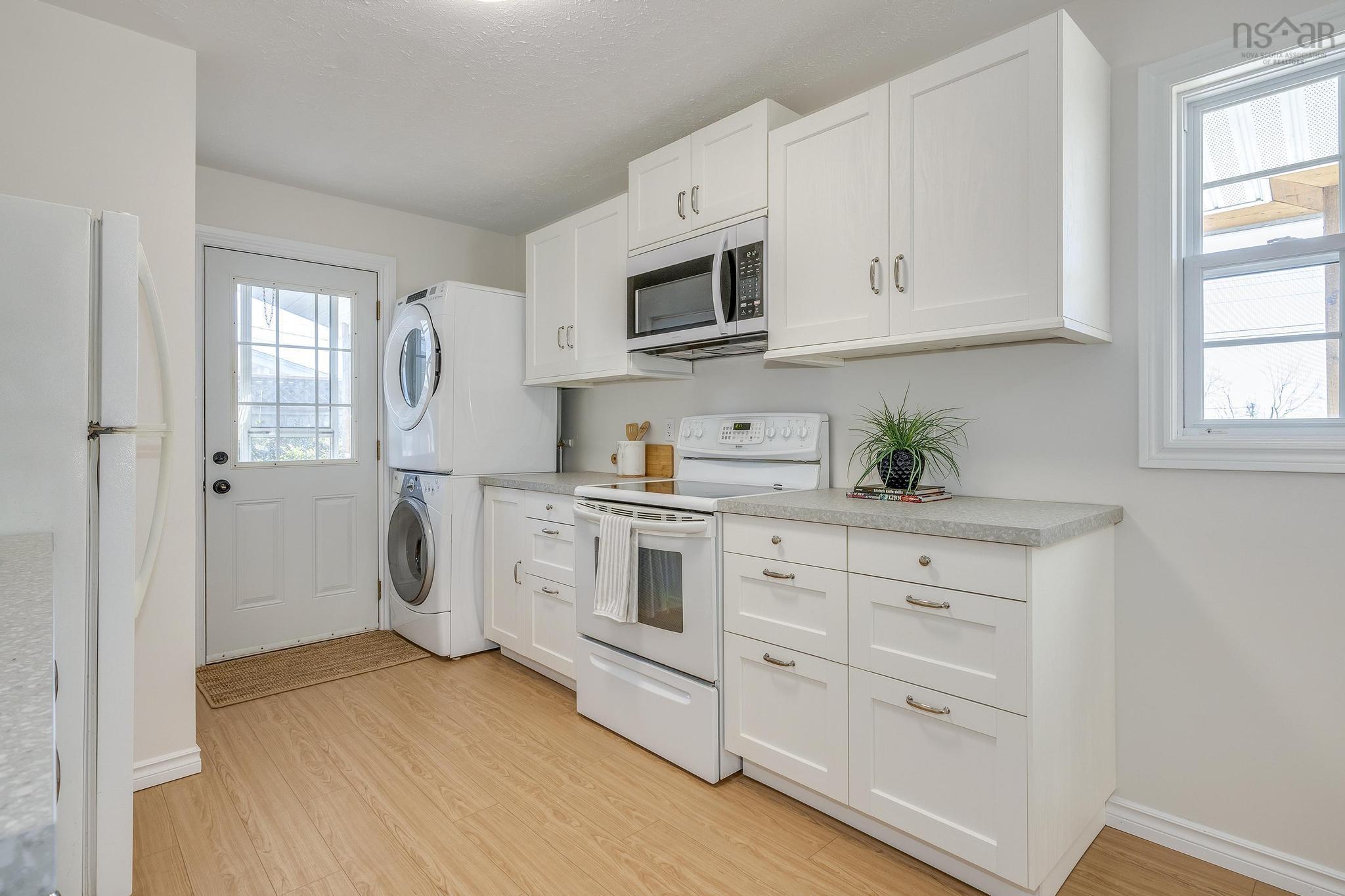 $449,900.00: 11 Inverary Drive, Dartmouth