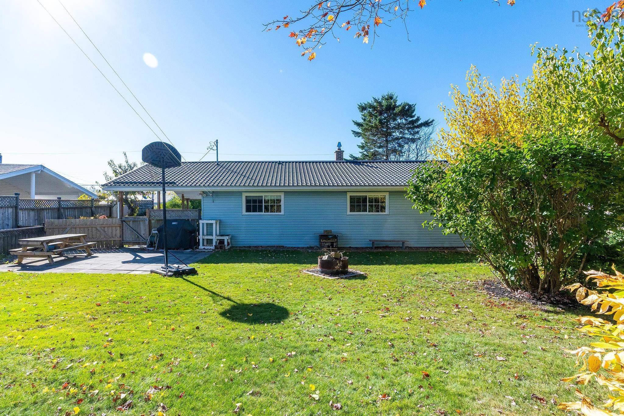 $449,900.00: 11 Inverary Drive, Dartmouth