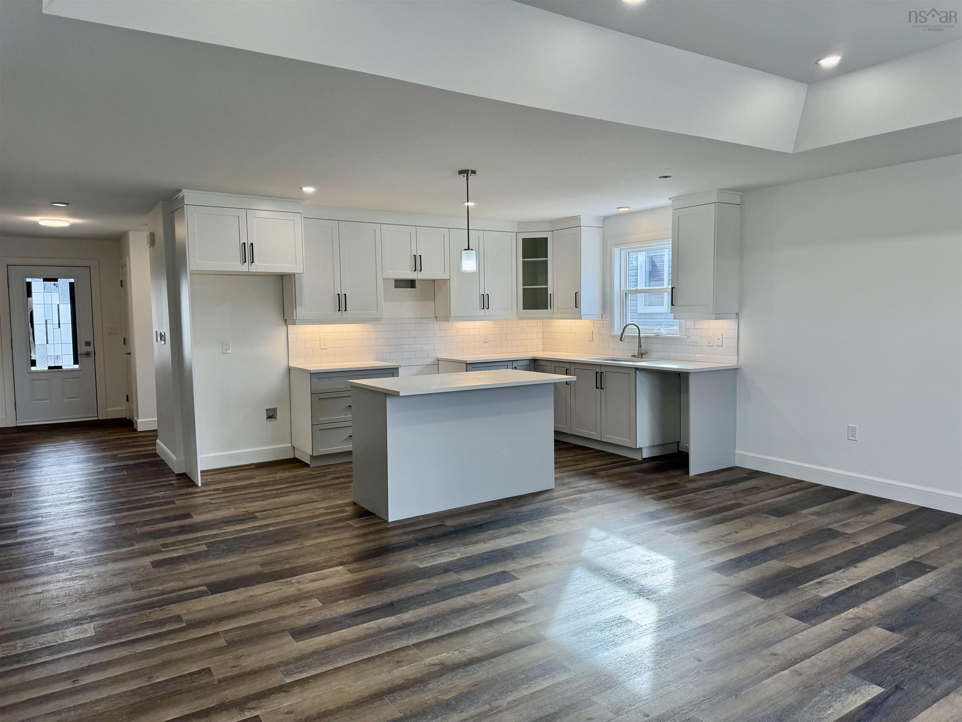 $565,000.00: 10 Elizabeth Avenue, Garlands Crossing