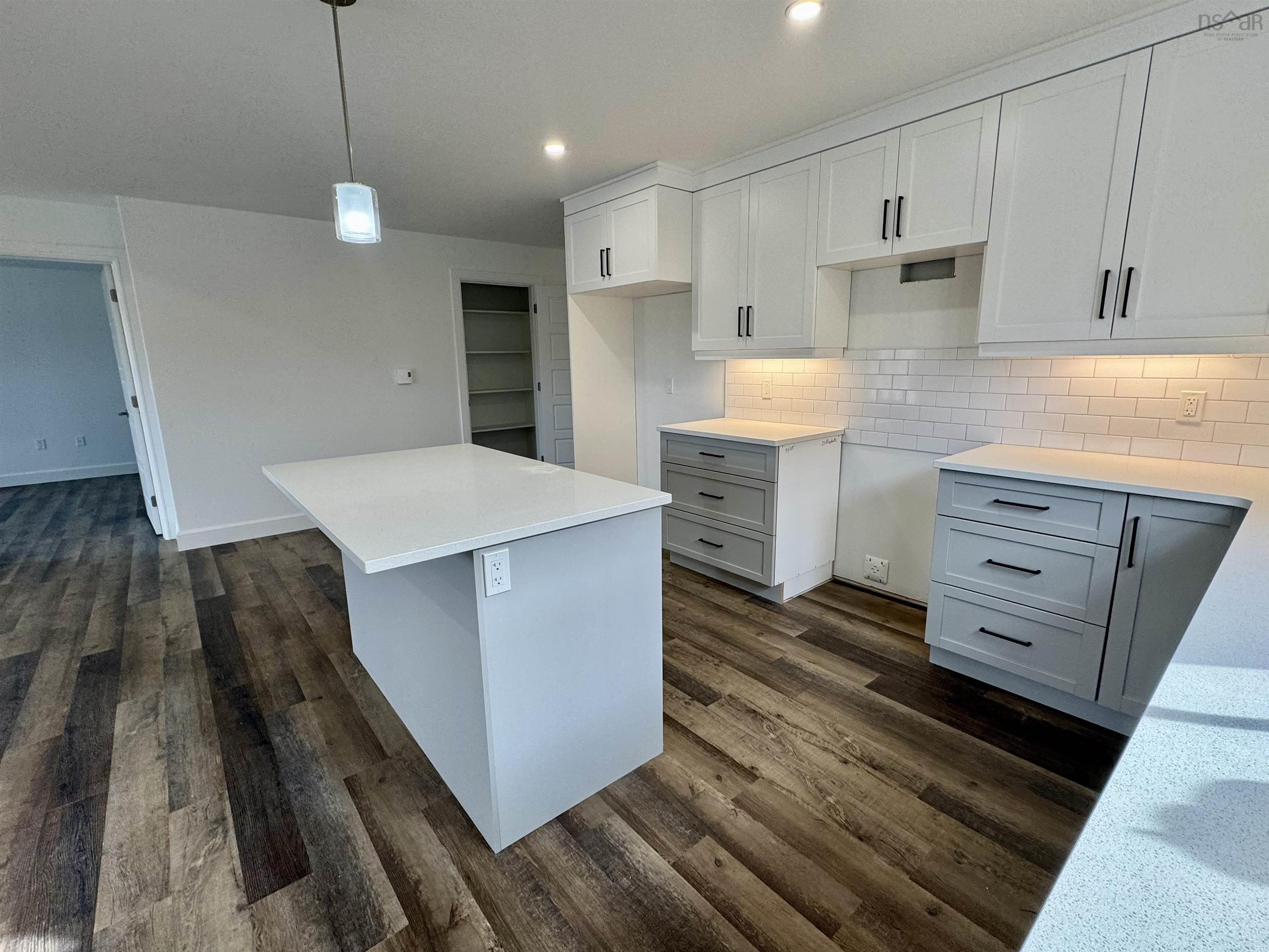 $565,000.00: 10 Elizabeth Avenue, Garlands Crossing
