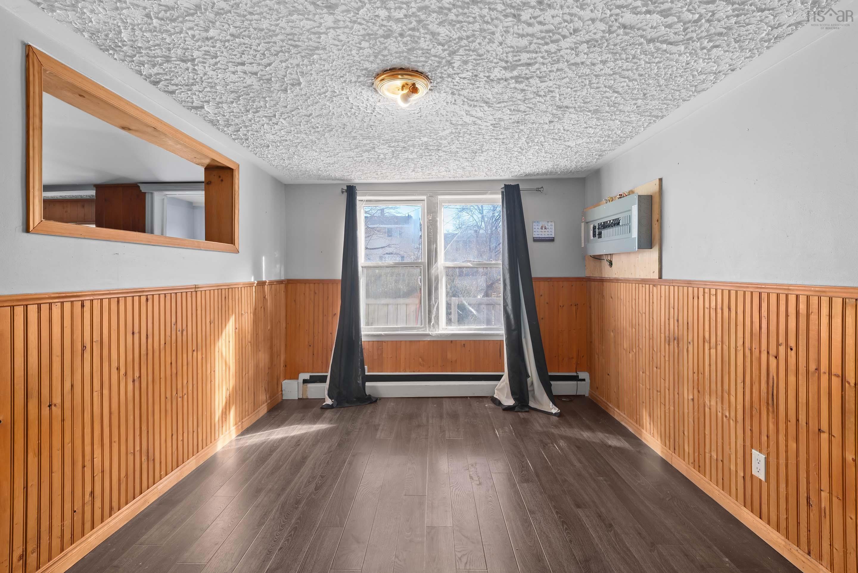 $299,900.00: 91 Albro Lake Road, Dartmouth
