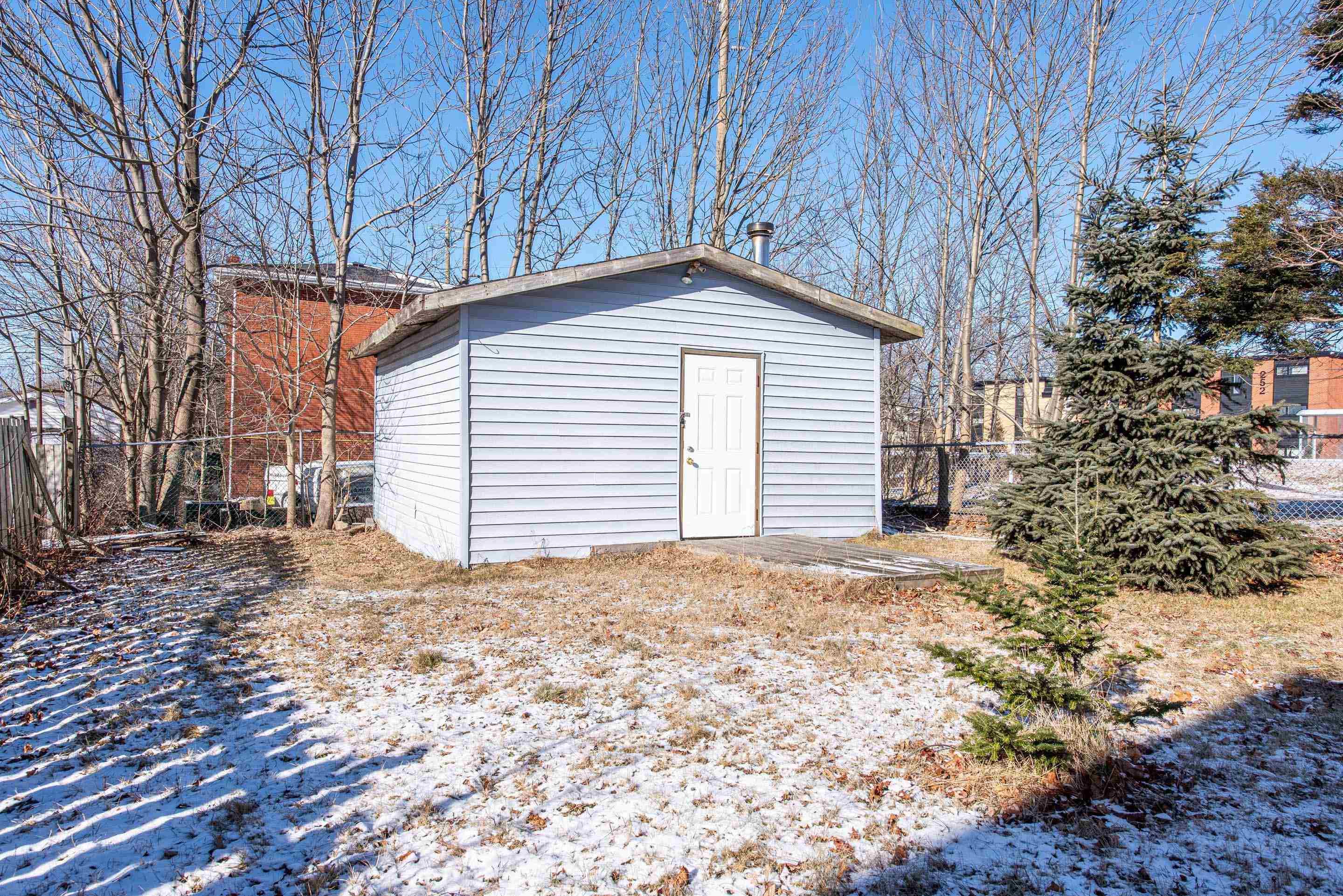 $299,900.00: 91 Albro Lake Road, Dartmouth