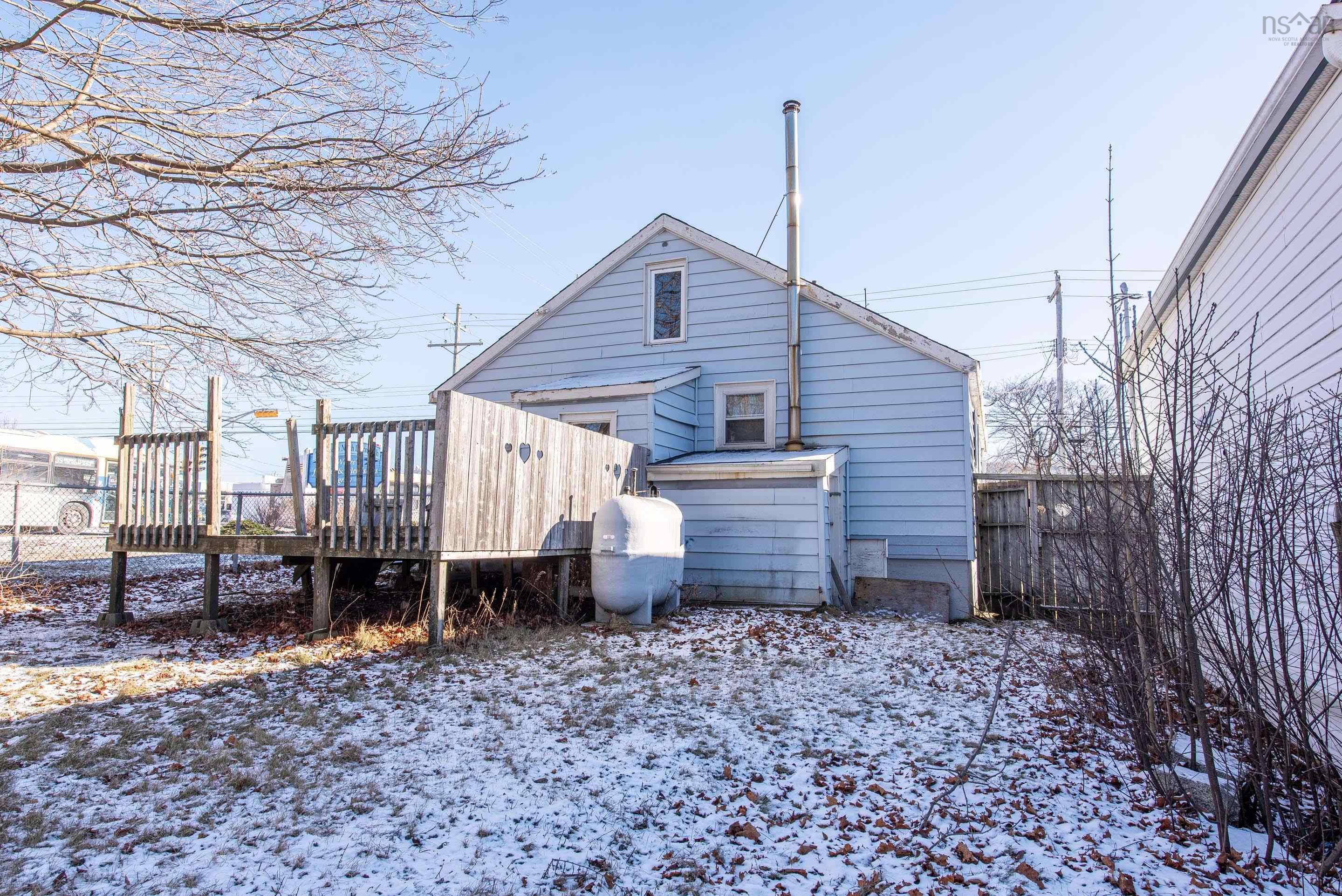 $299,900.00: 91 Albro Lake Road, Dartmouth