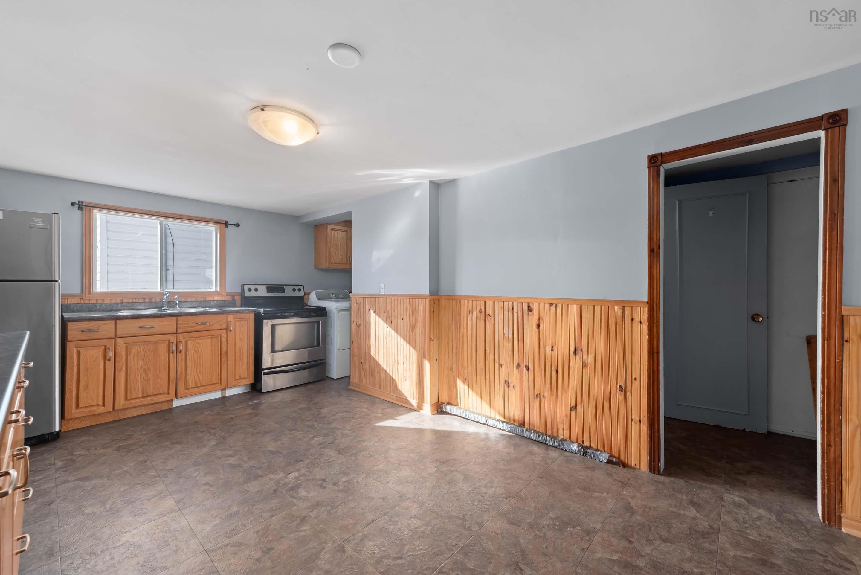 $299,900.00: 91 Albro Lake Road, Dartmouth