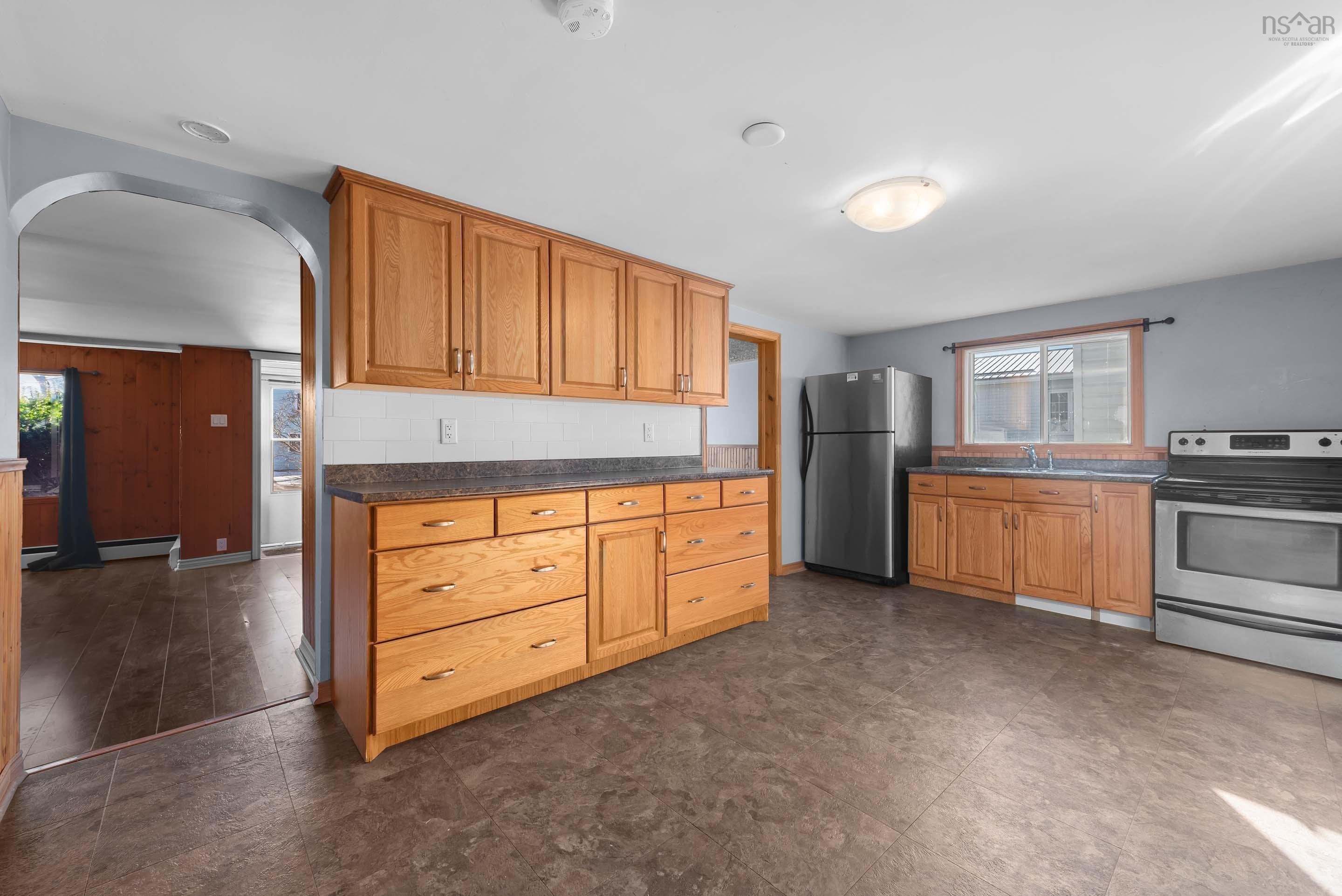 $299,900.00: 91 Albro Lake Road, Dartmouth