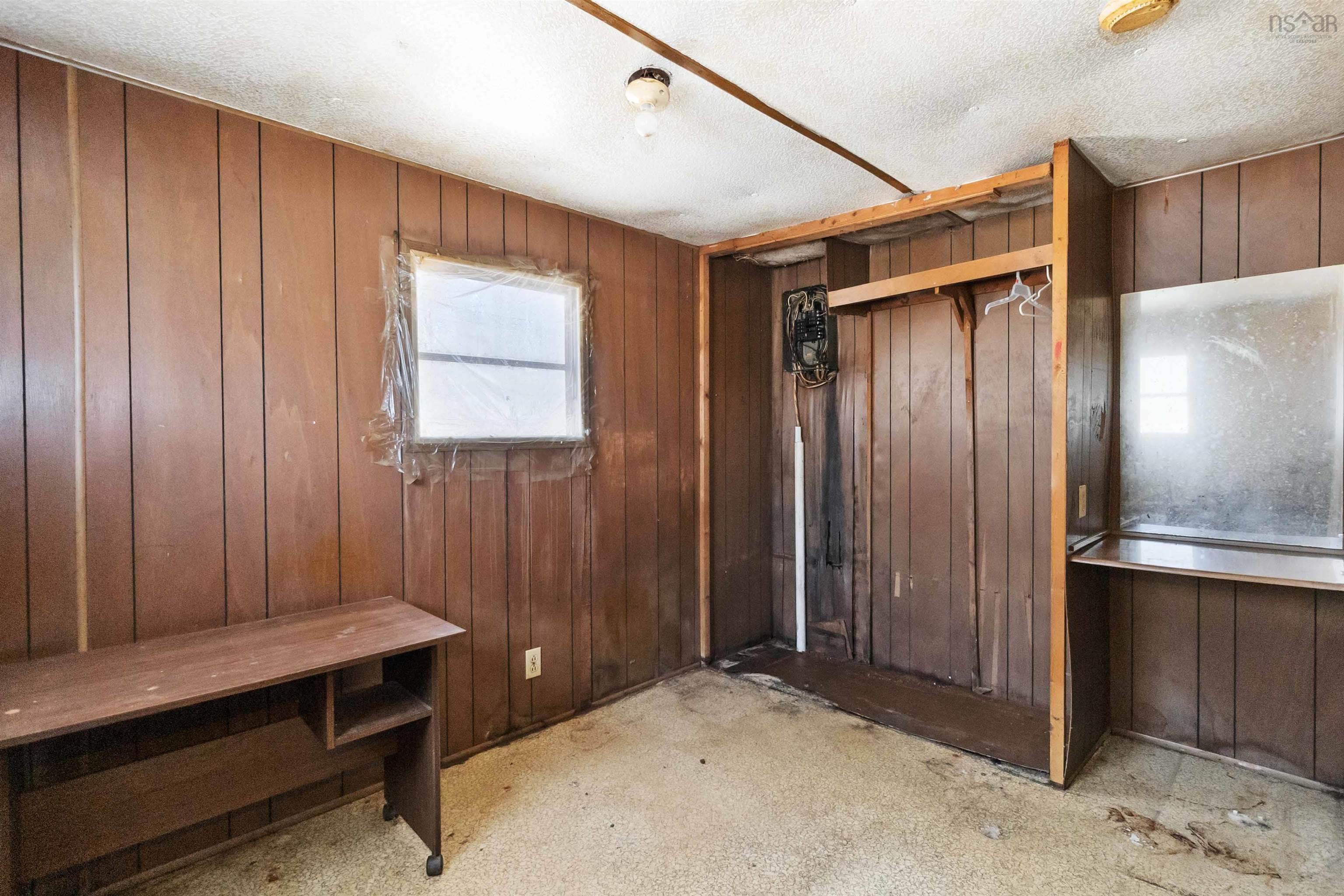 $149,900.00: 3738 Highway 10, Pinehurst