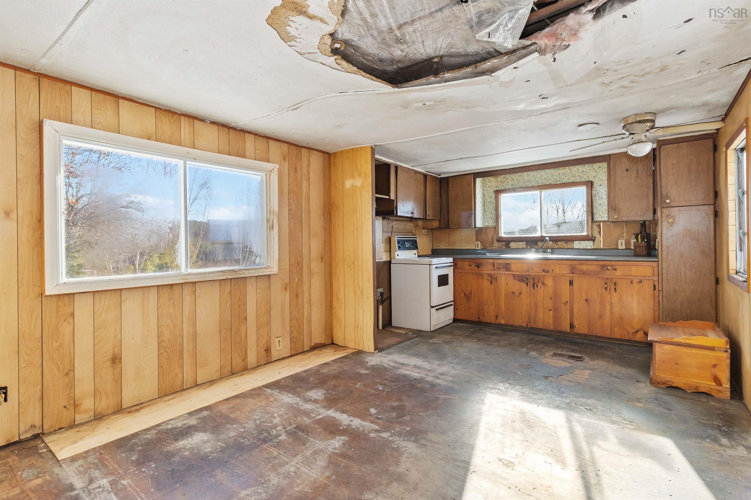 $149,900.00: 3738 Highway 10, Pinehurst