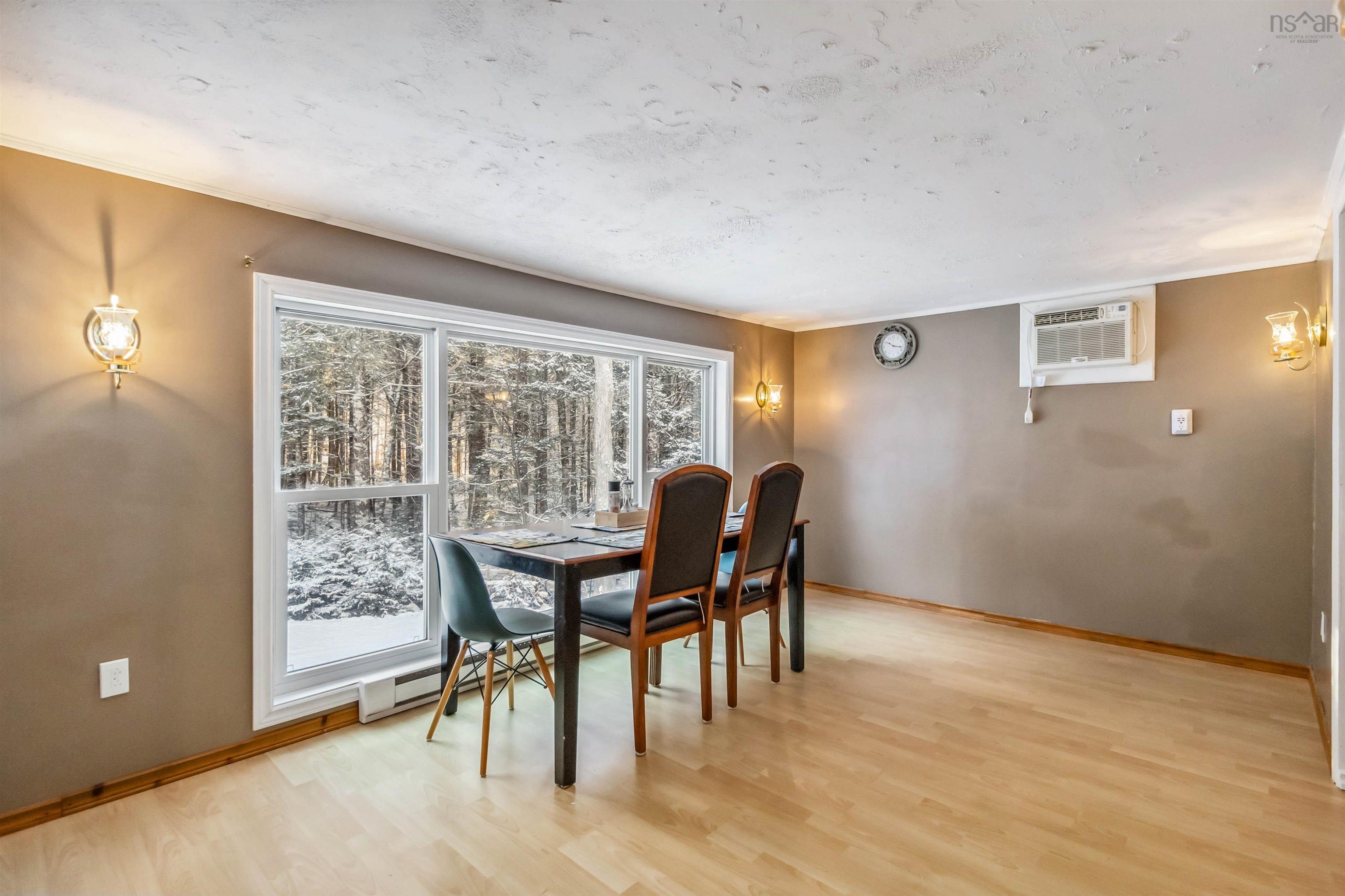 $375,000.00: 32 Bridle Path, Labelle