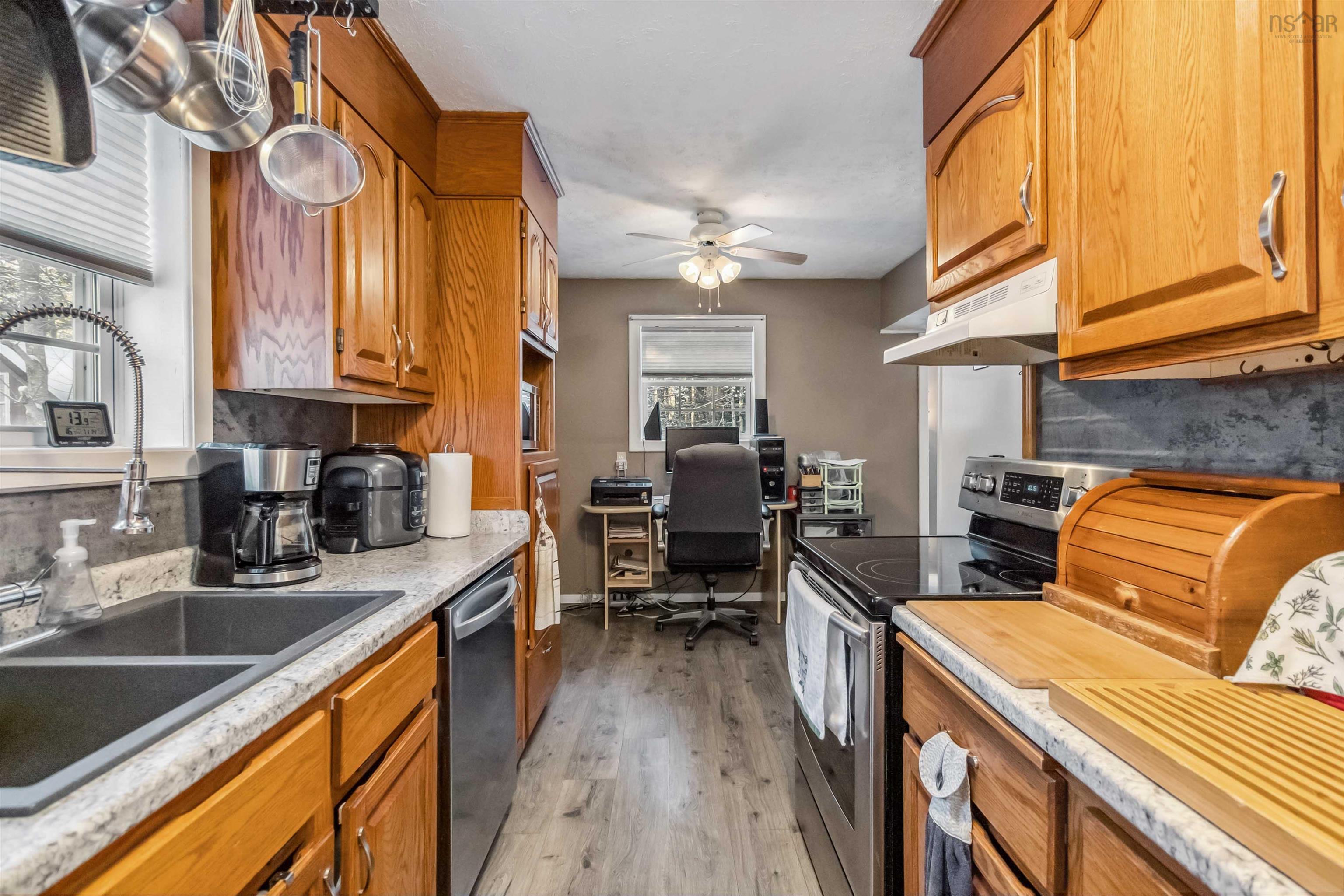 $375,000.00: 32 Bridle Path, Labelle