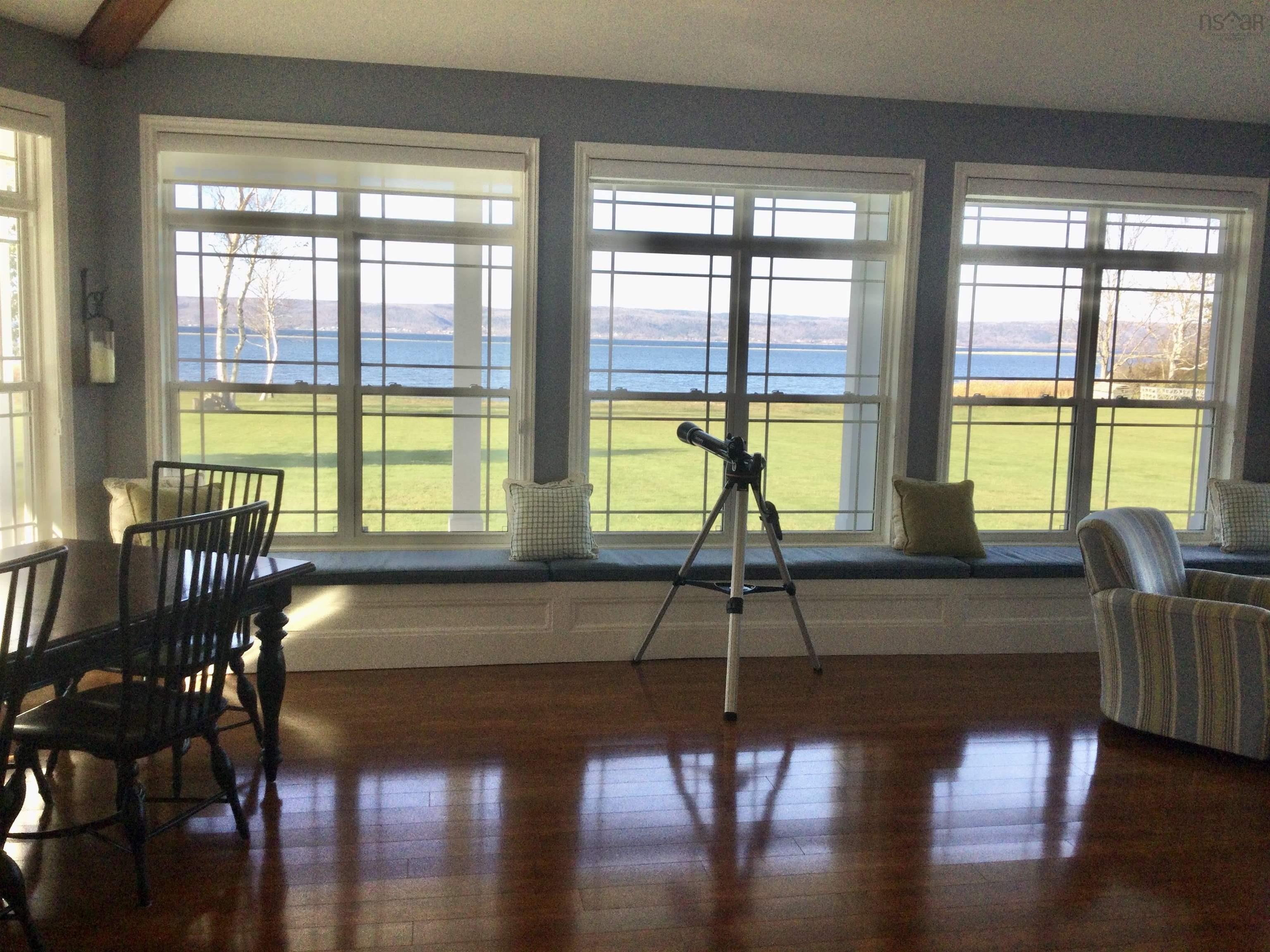 $899,900.00: 7914 East Bay Highway, Big Pond
