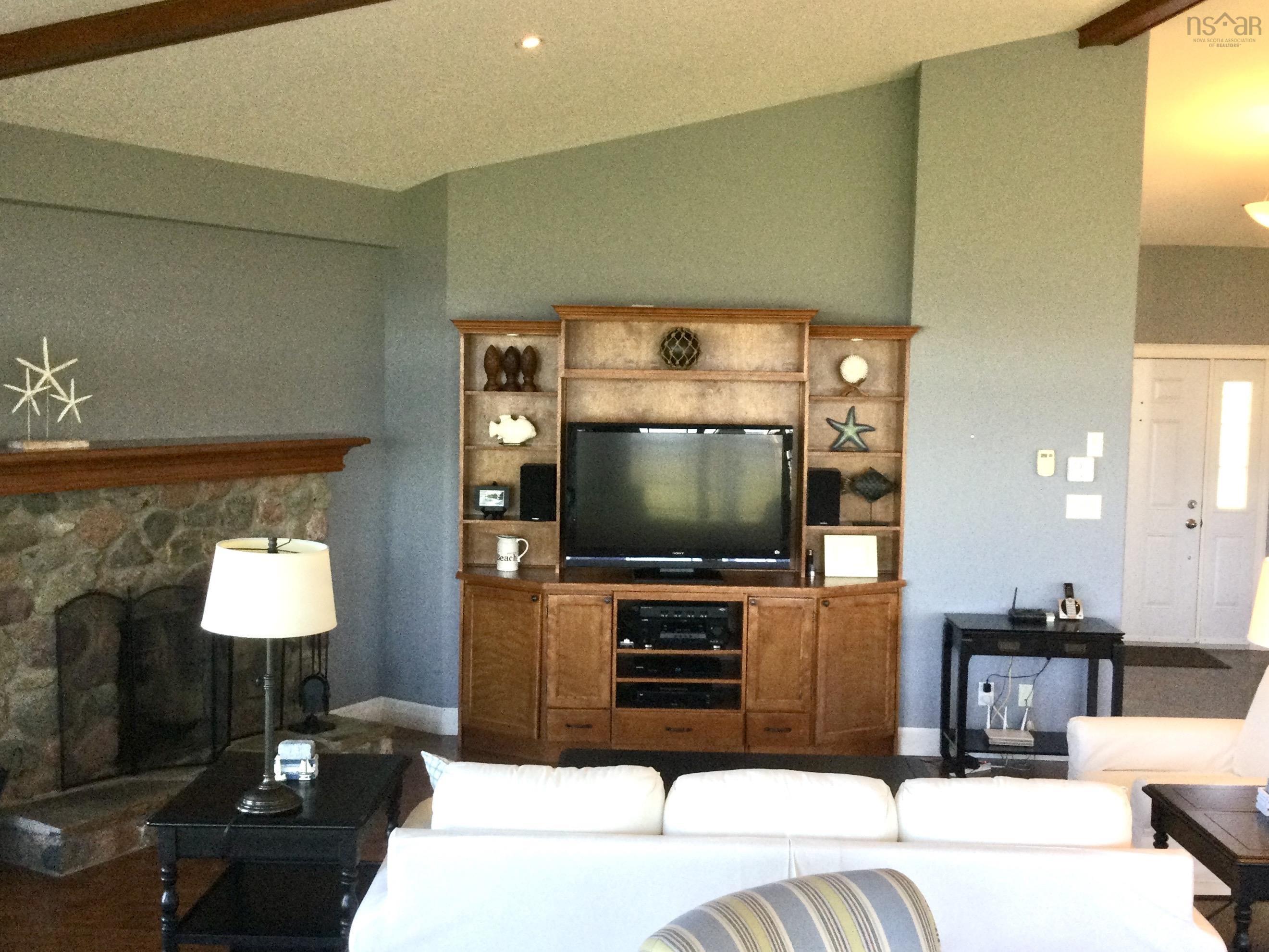 $899,900.00: 7914 East Bay Highway, Big Pond