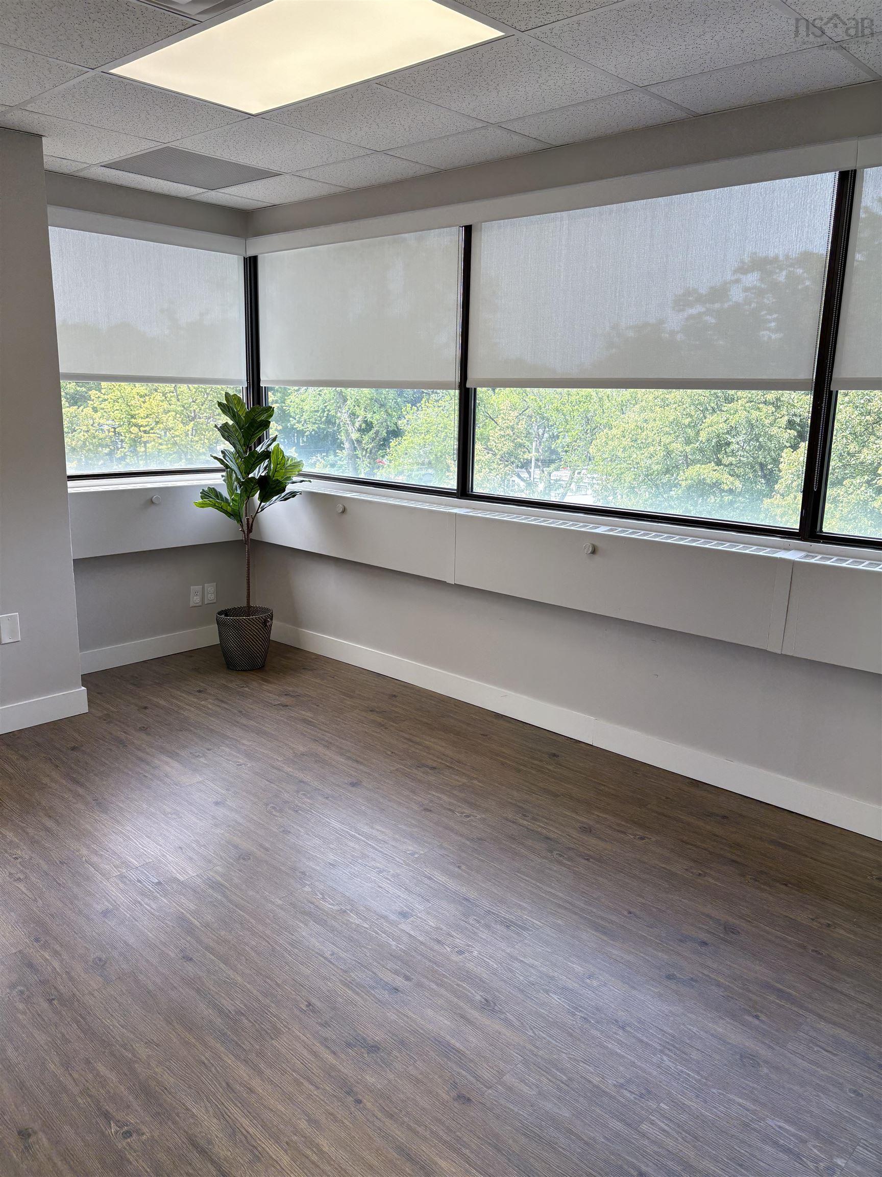 495 5991 Spring Garden Road, Halifax, NS (MLS 202501710)