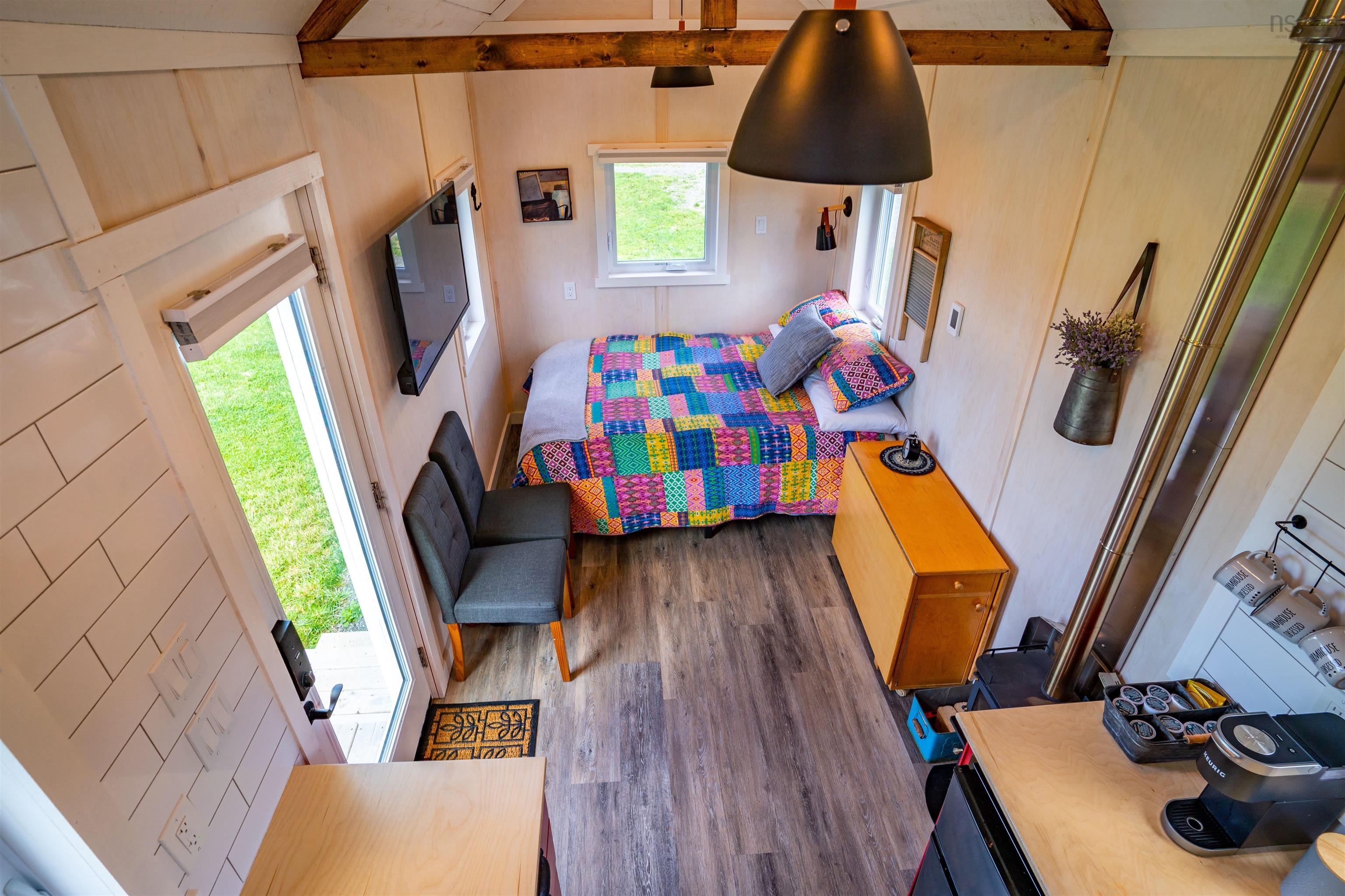 $1,275,000.00: 10501 Cabot Trail, Belle Côte