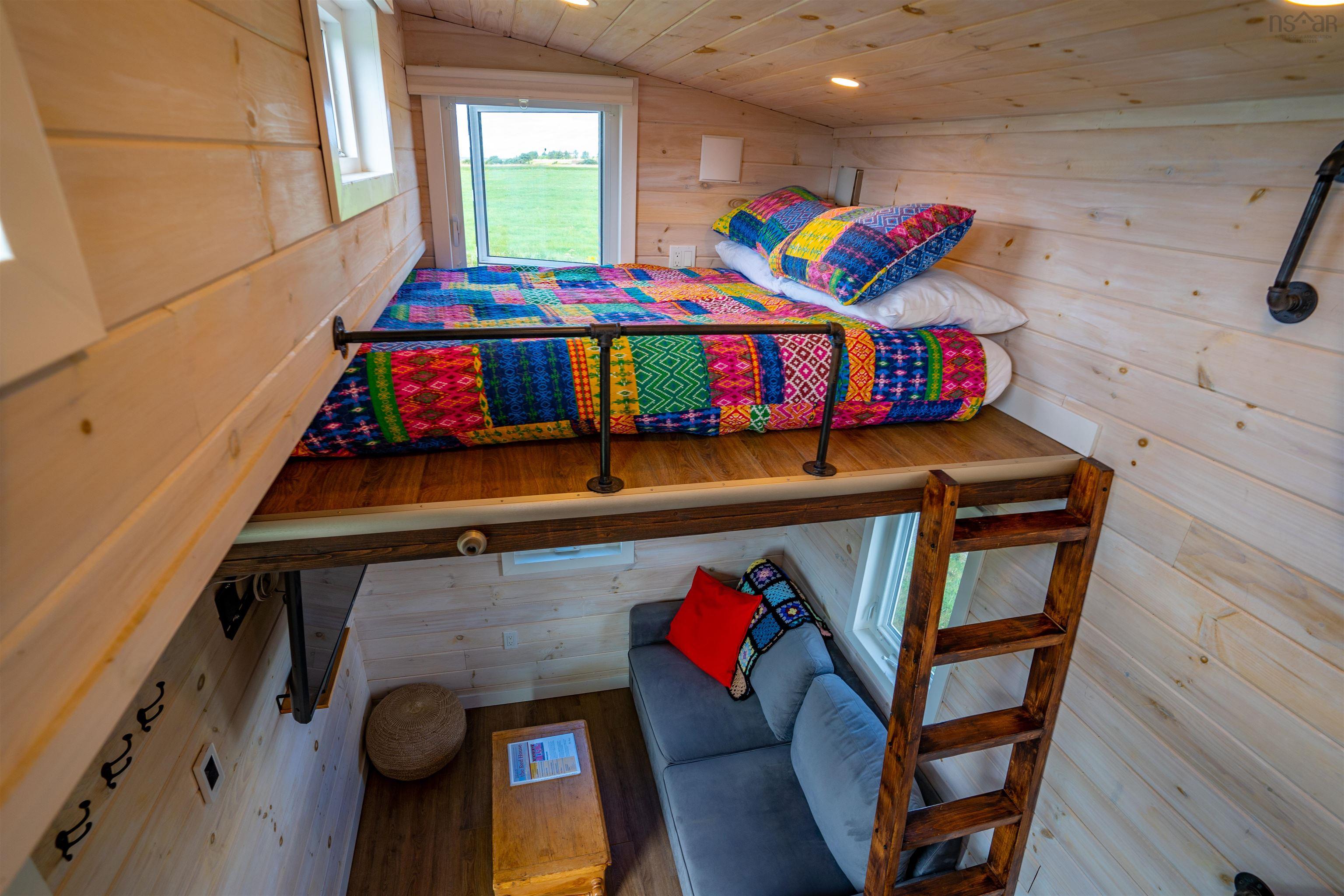 $1,275,000.00: 10501 Cabot Trail, Belle Côte