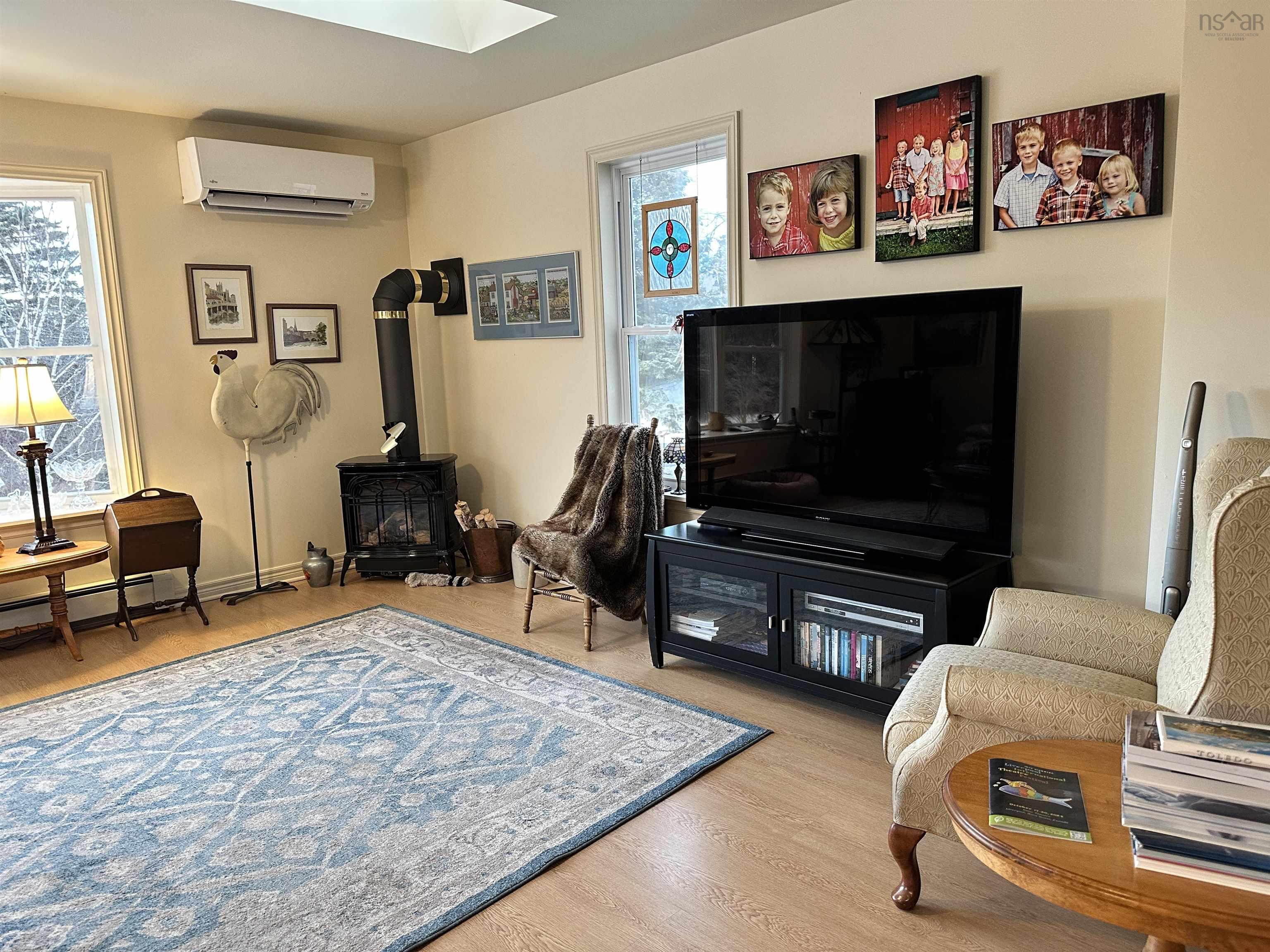 $425,000.00: 118 Beech Hill Road, Hunts Point