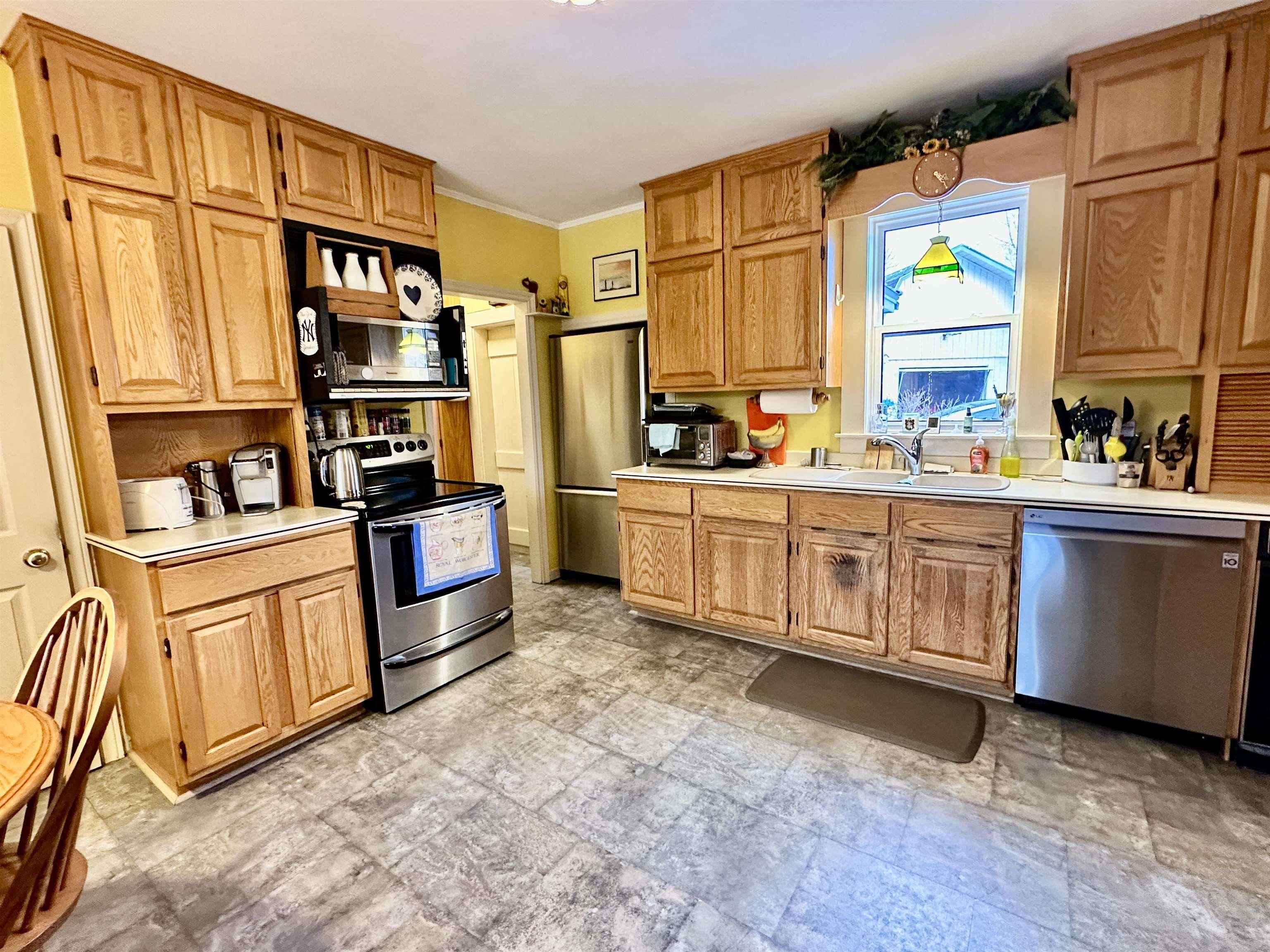 $425,000.00: 118 Beech Hill Road, Hunts Point